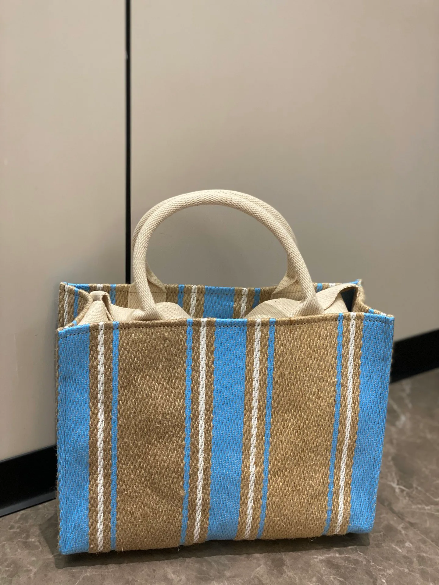 Классические Сумки Женские Marni 11111704