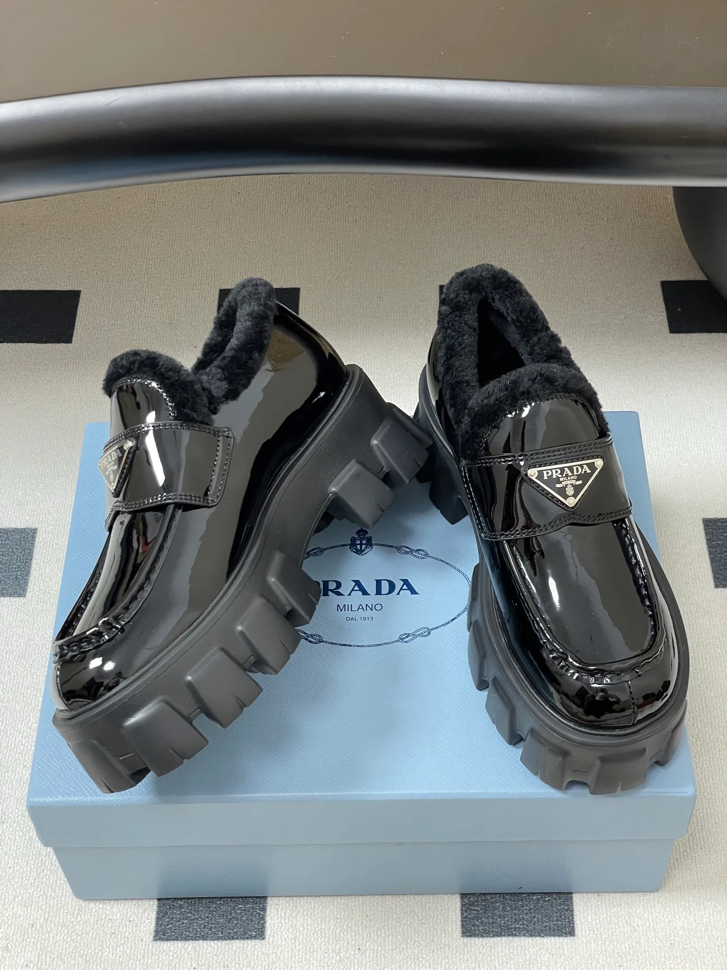 Лоферы Женские Prada 299836