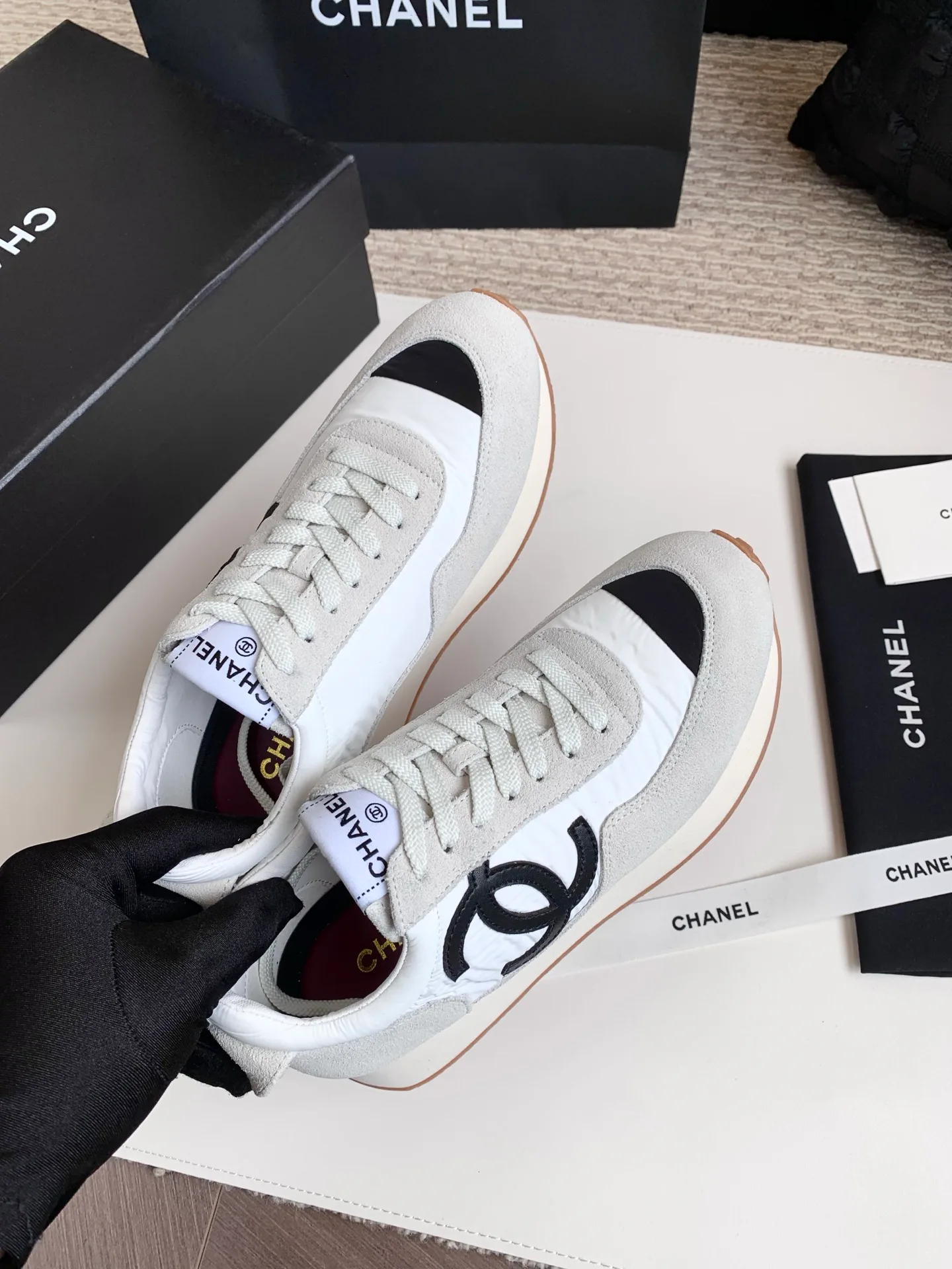 Кроссовки Женские Chanel 11330229