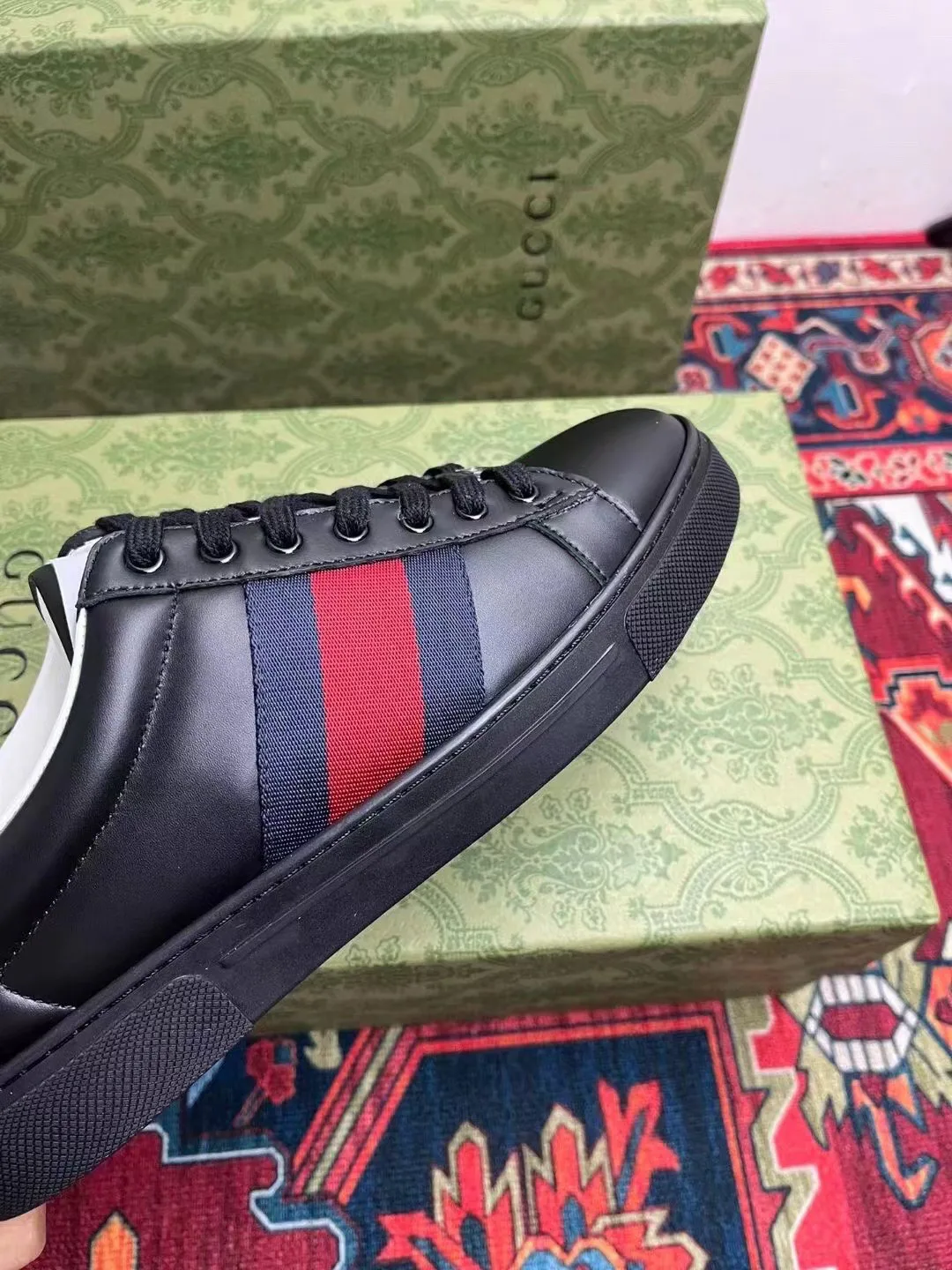 Кроссовки Женские Gucci 19081346