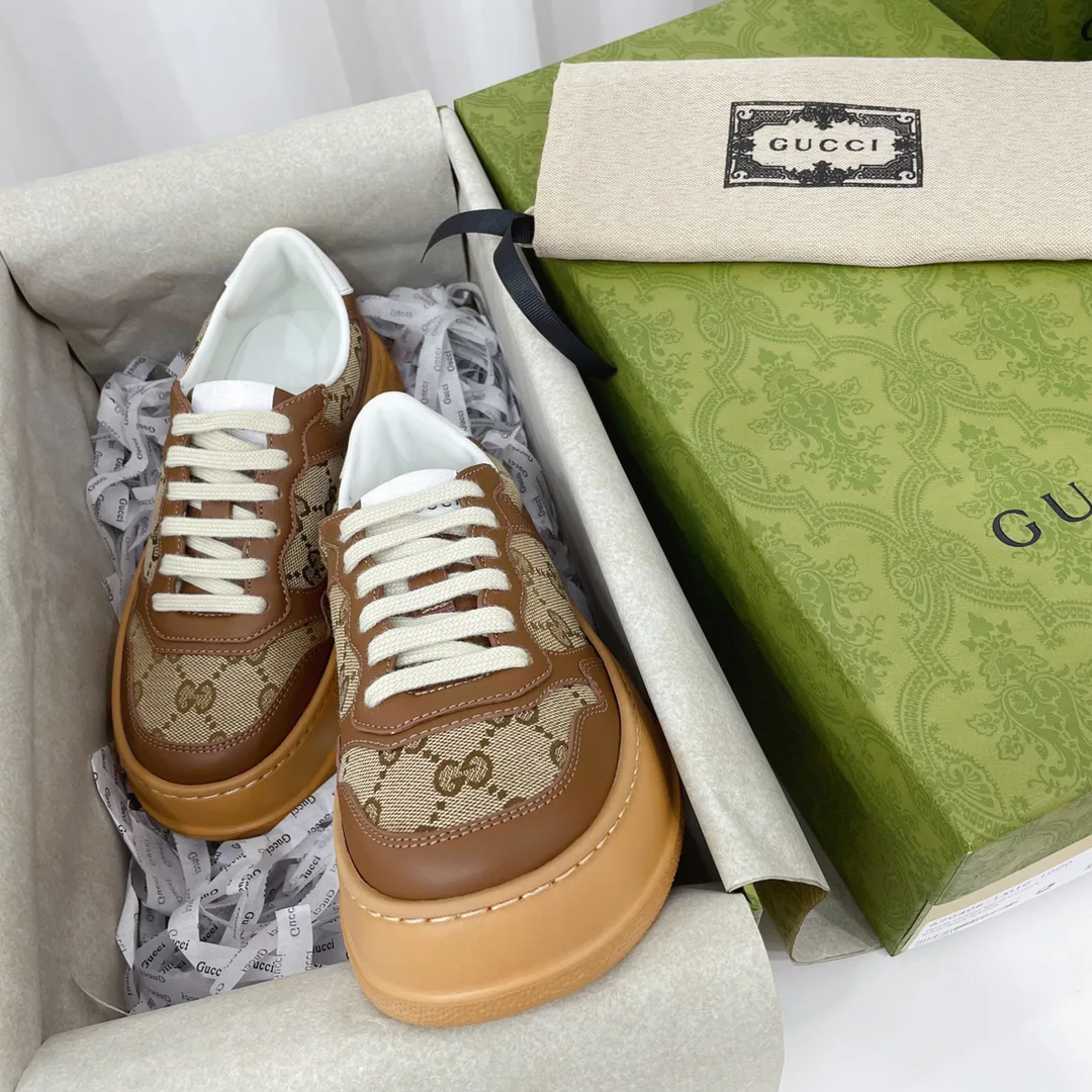 Кроссовки Женские Gucci 18011298