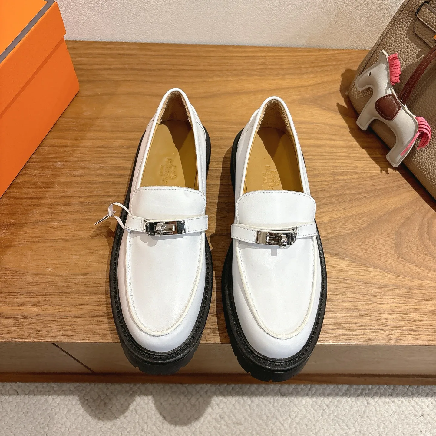 Лоферы Женские Hermes 673377