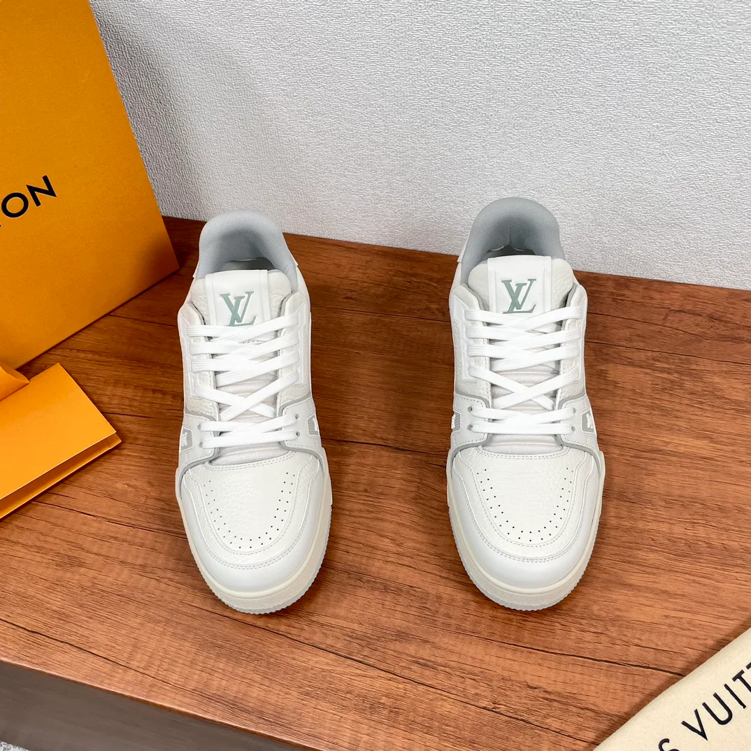 Кроссовки Женские Louis Vuitton 2556239