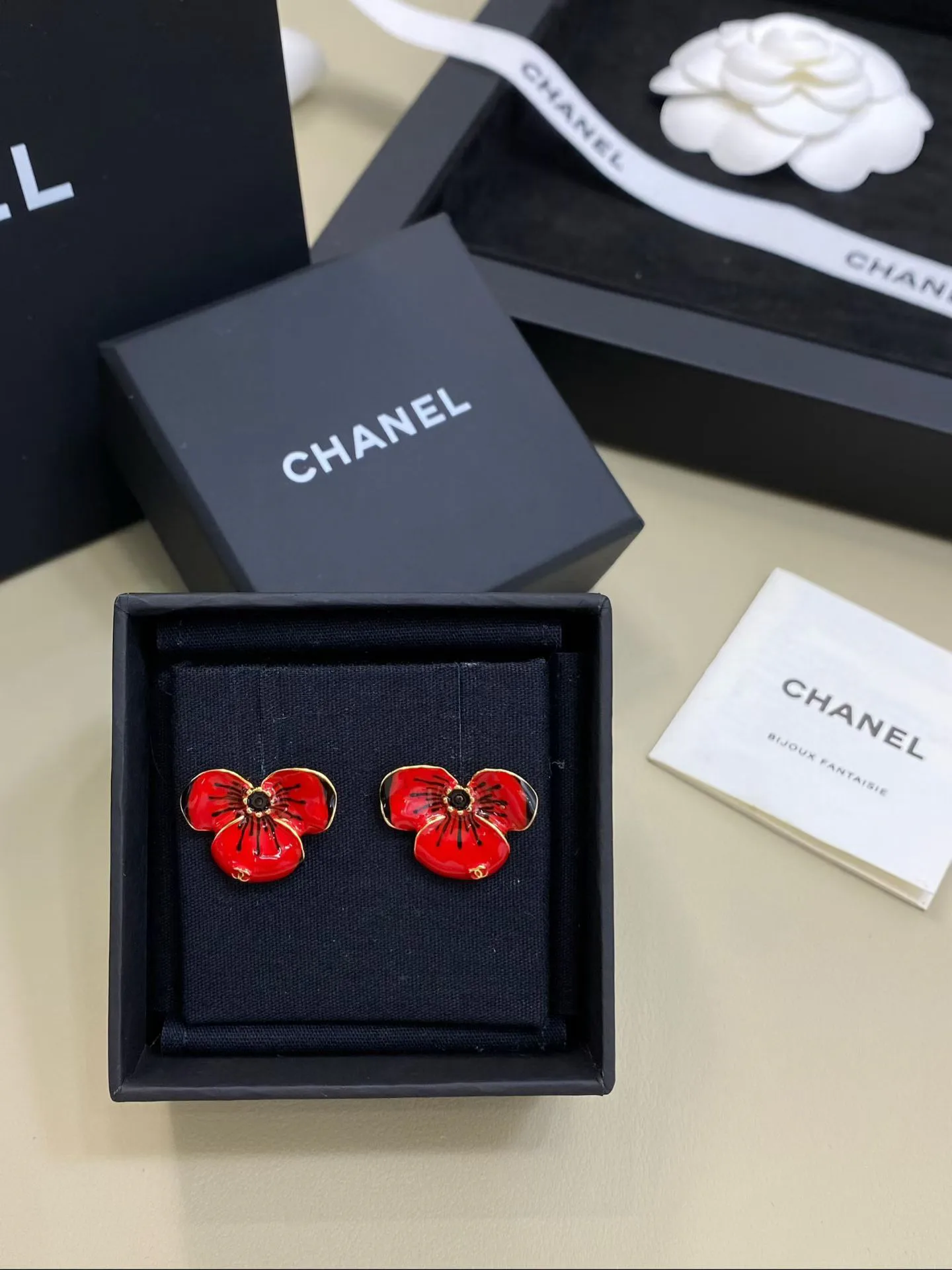 Бижутерия Chanel 18122626