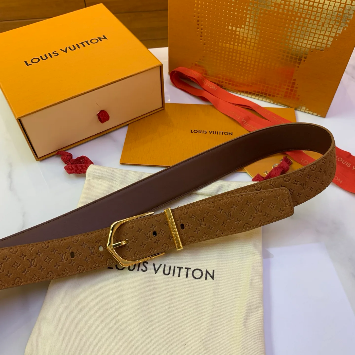 Ремни Louis Vuitton 17682167