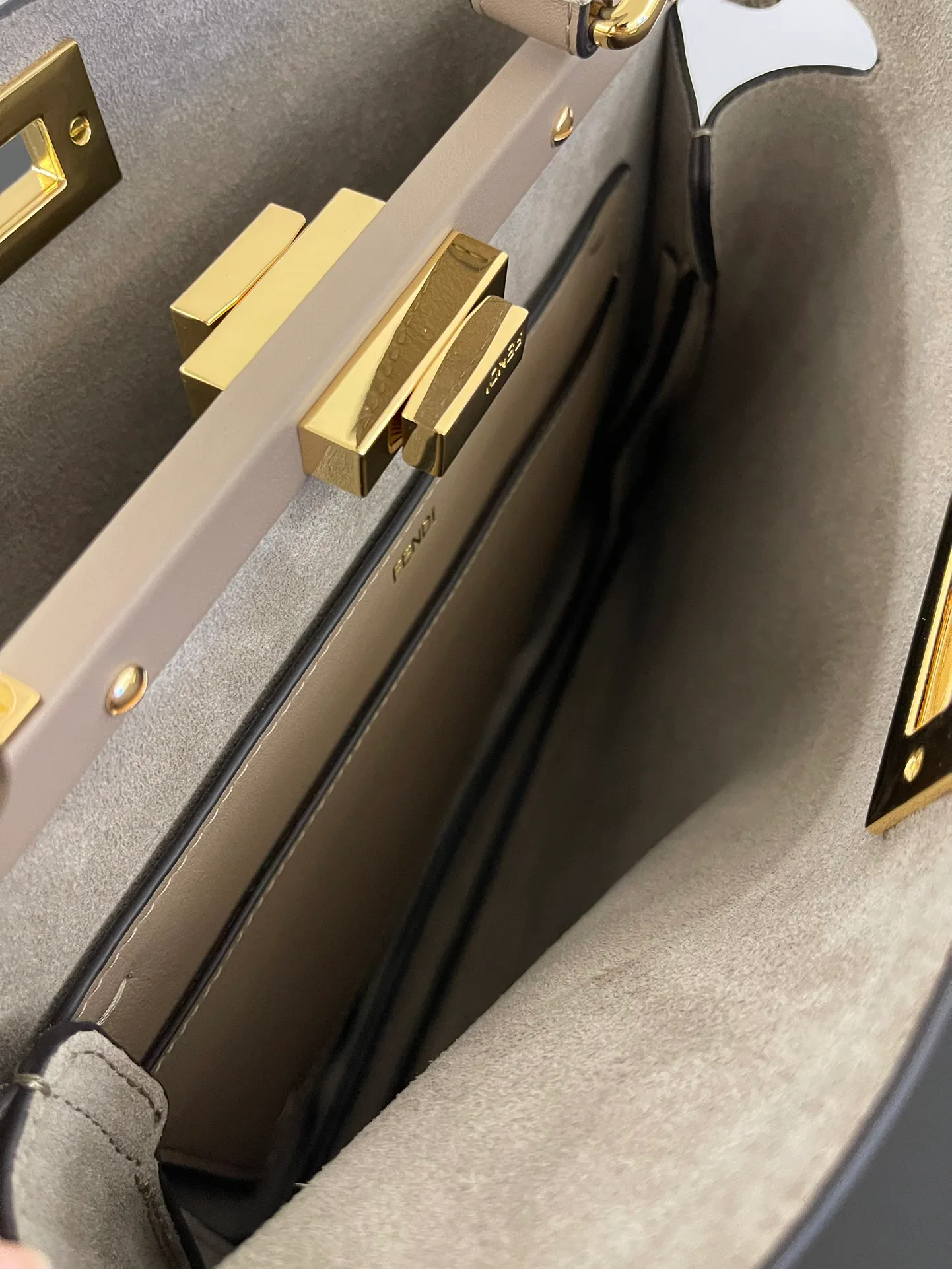 Классические Сумки Женские Fendi 13546269