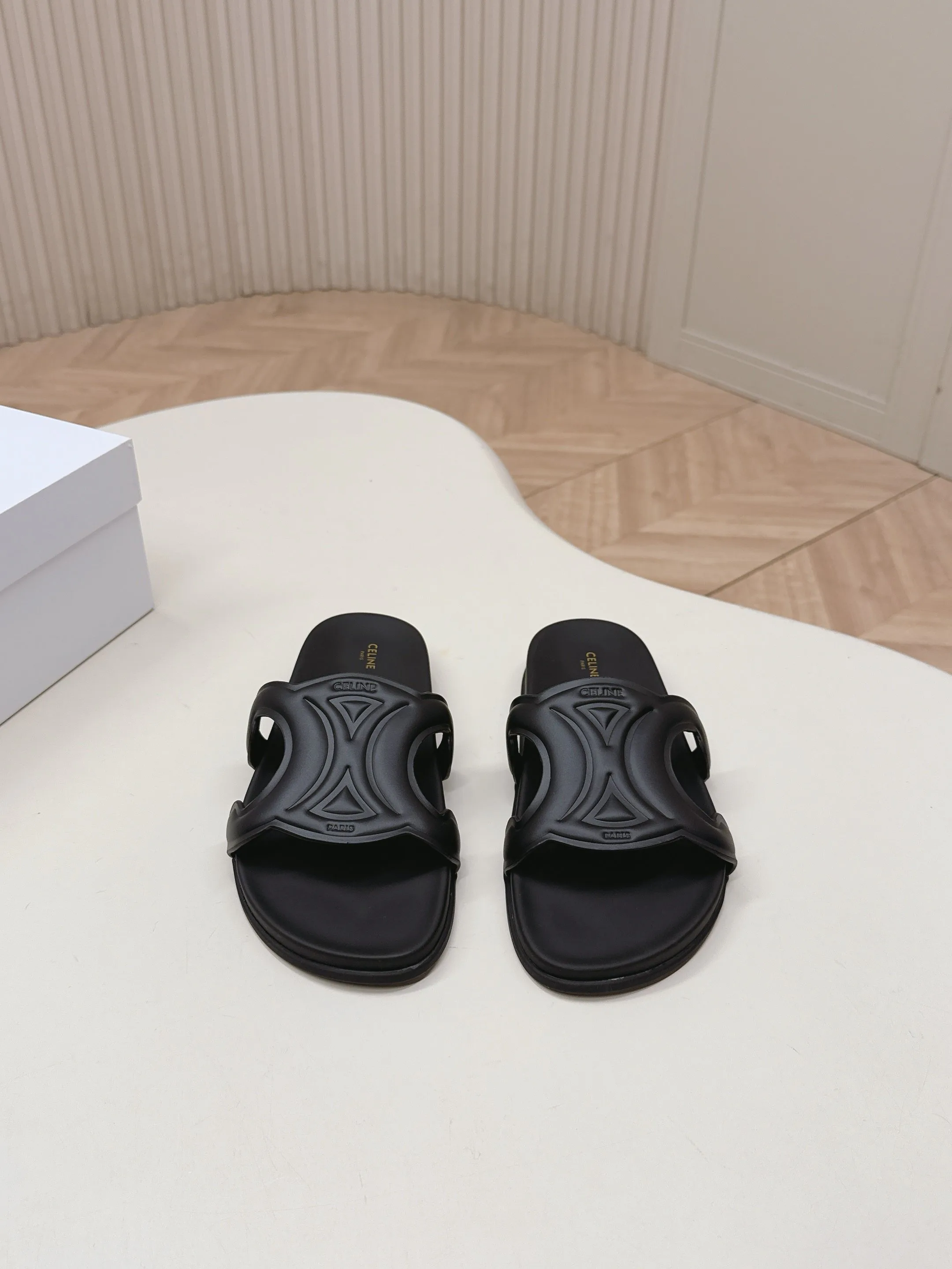Сандалии Женские Celine 11648919