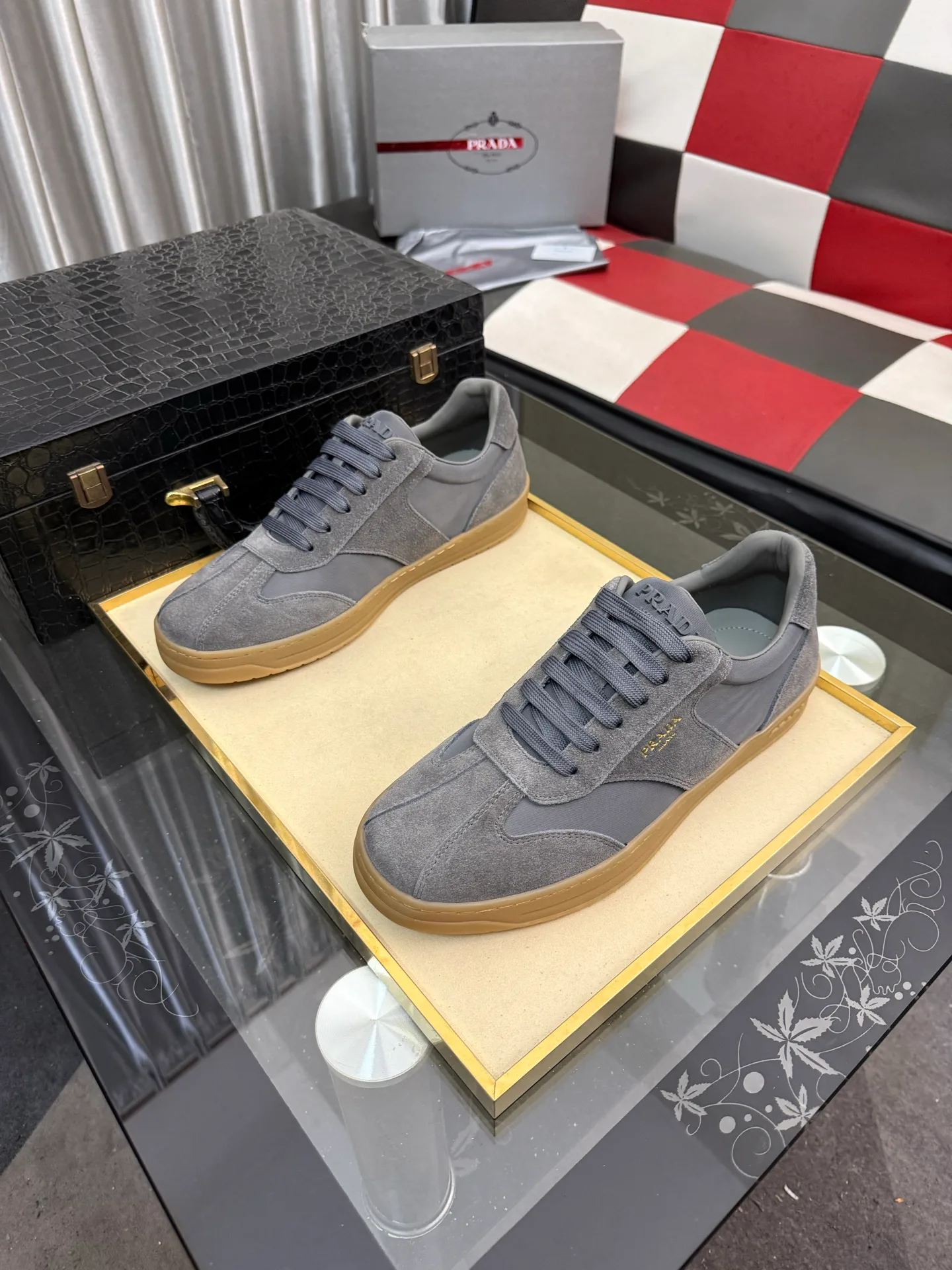 Кроссовки Мужские Prada 18346804