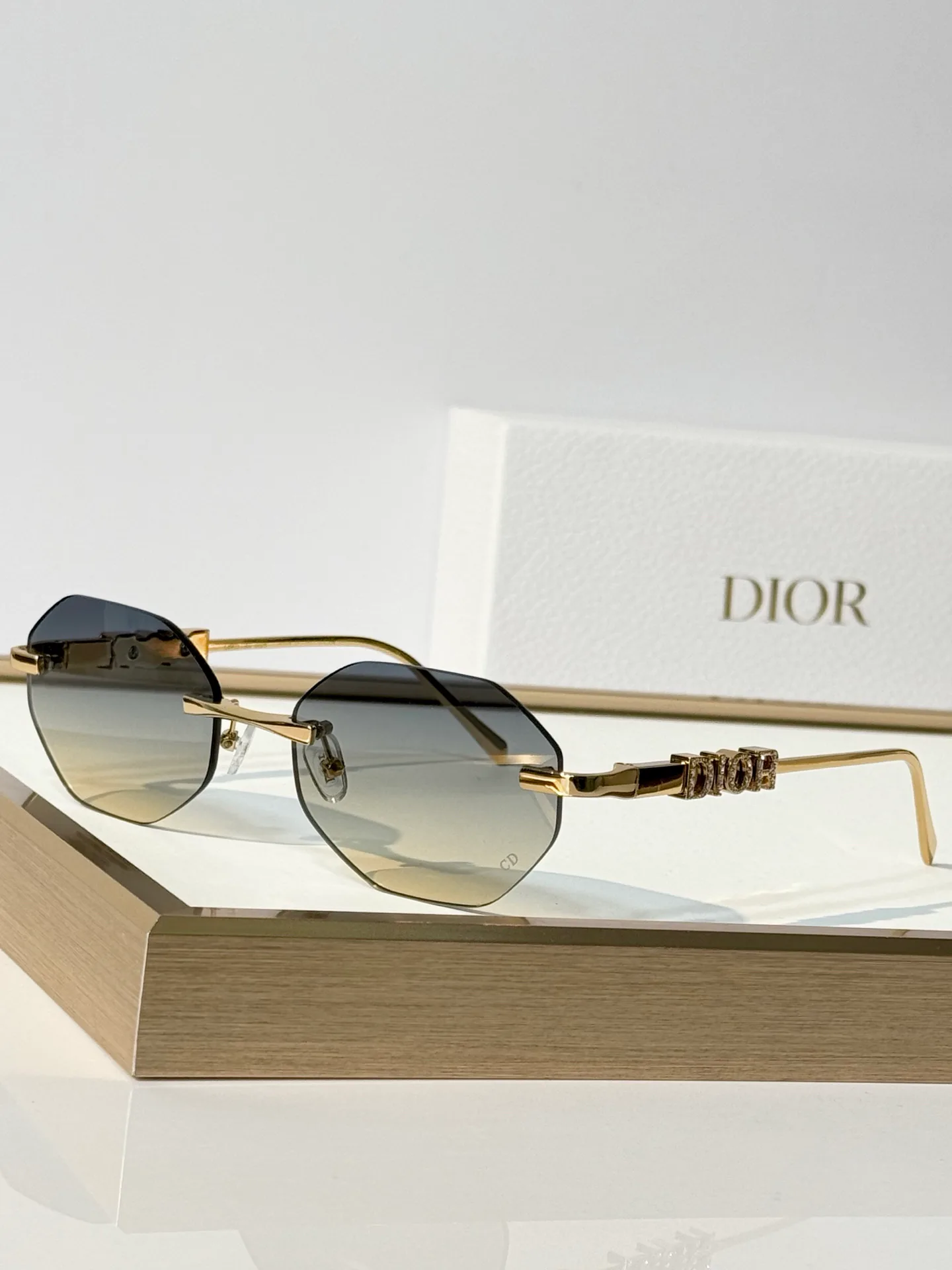 Очки Christian Dior 18404824