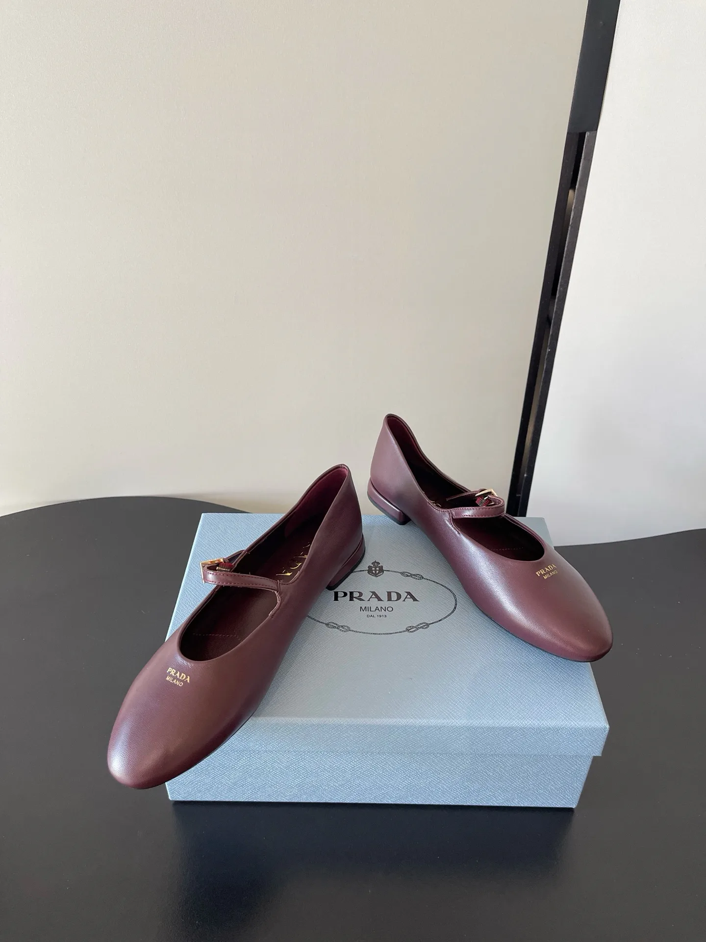 Туфли Женские Prada 18687112