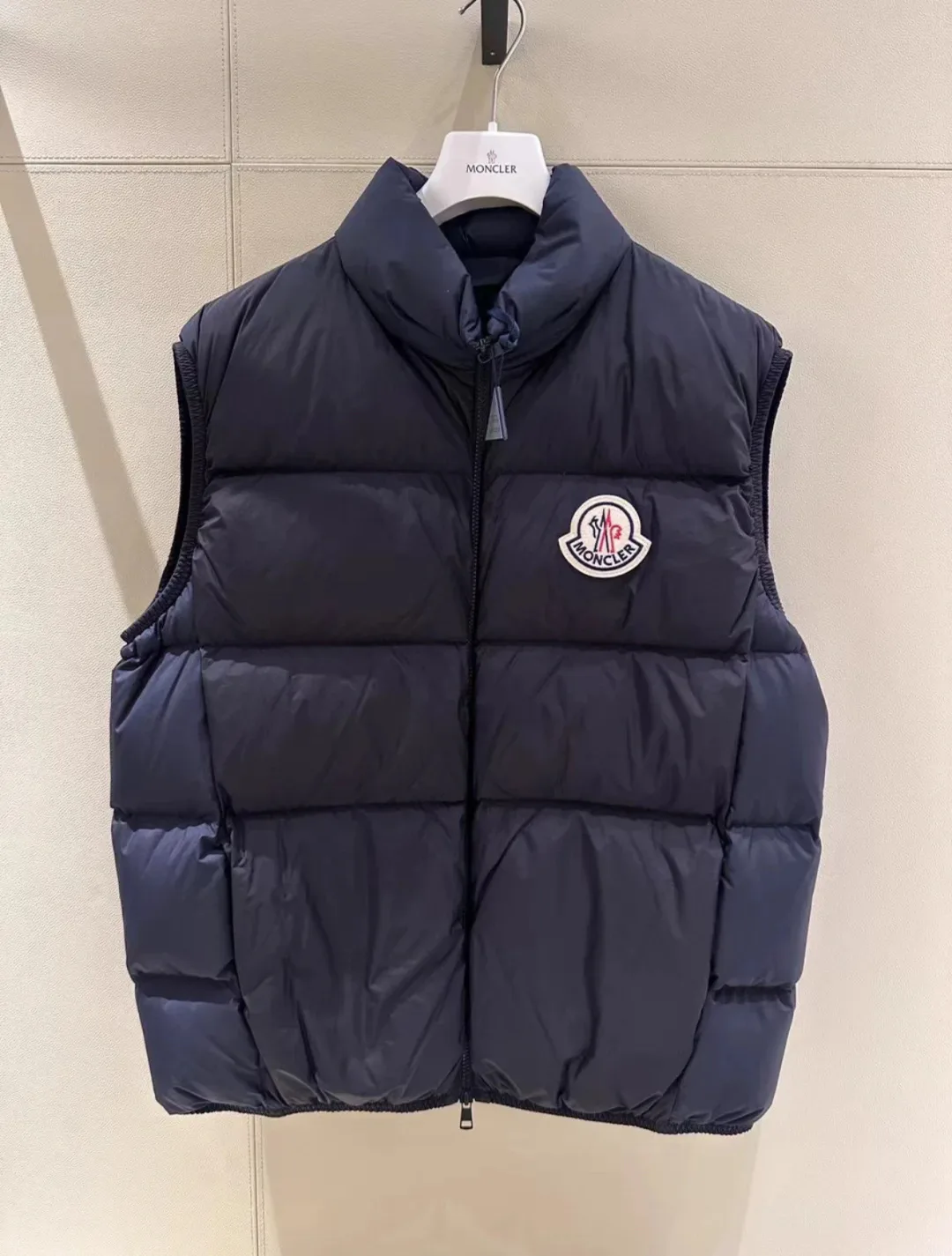Жилеты Женские Moncler 18007561
