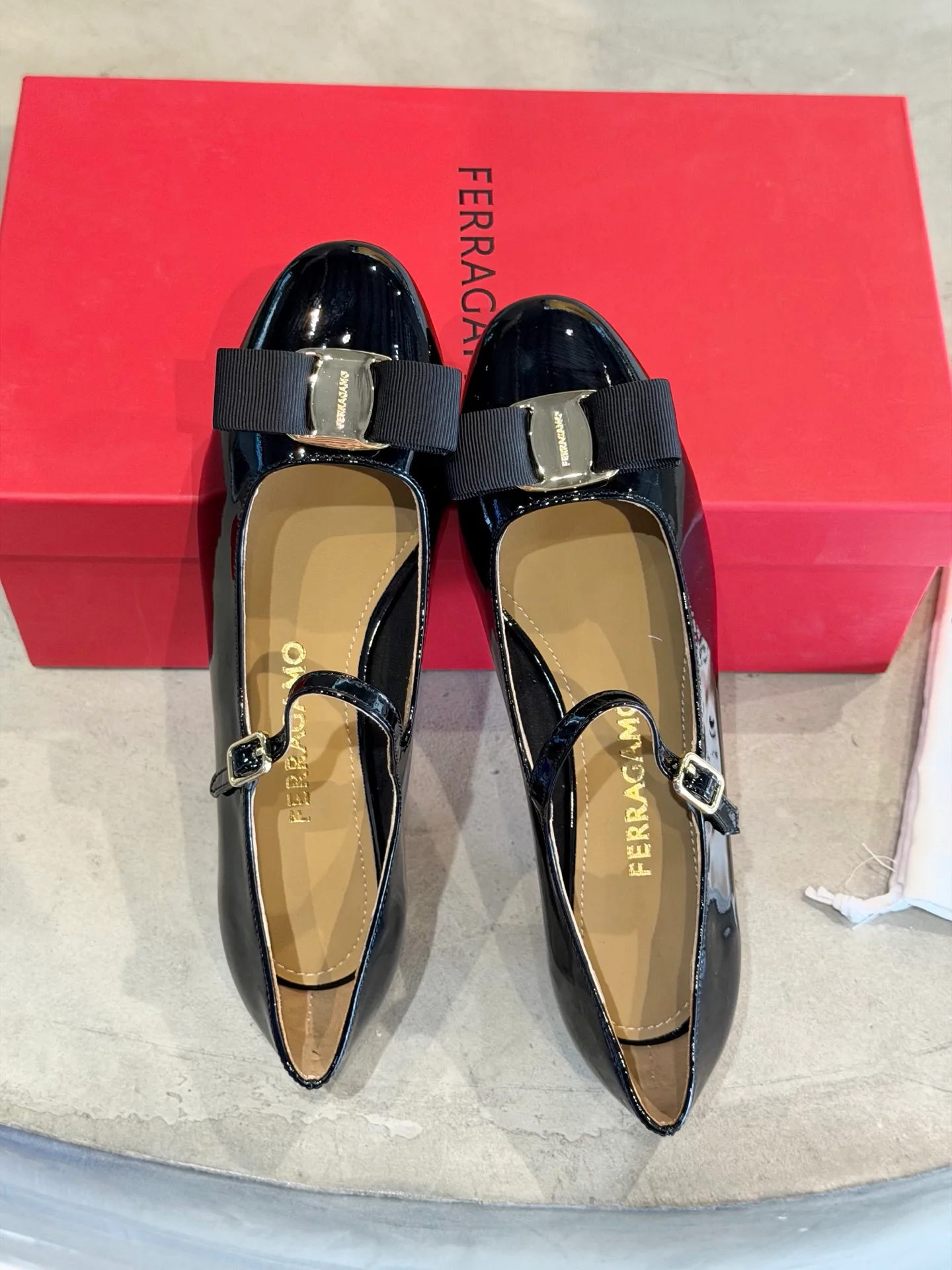 Туфли Женские Salvatore Ferragamo 11675392