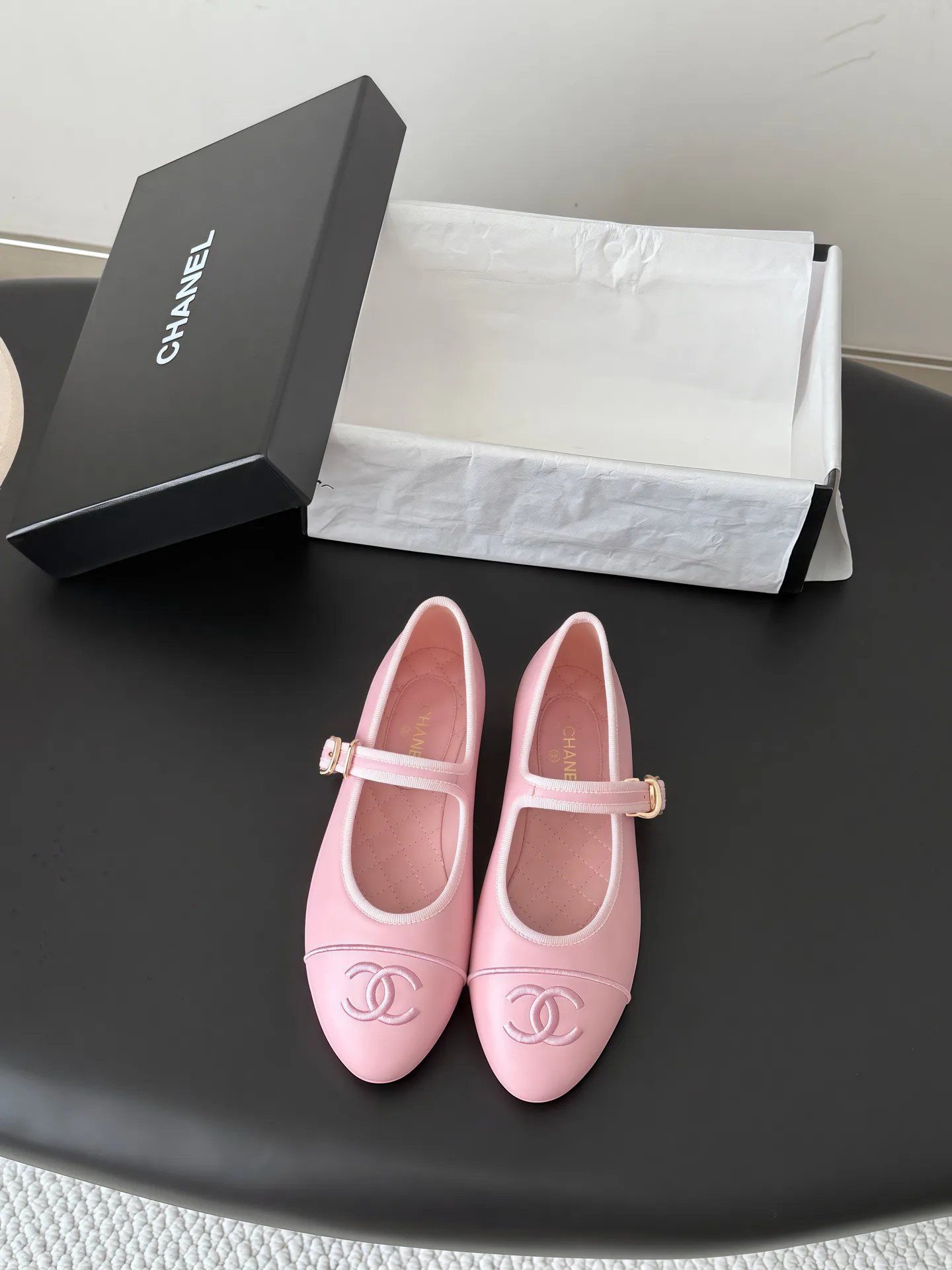 Туфли Женские Chanel 18053737