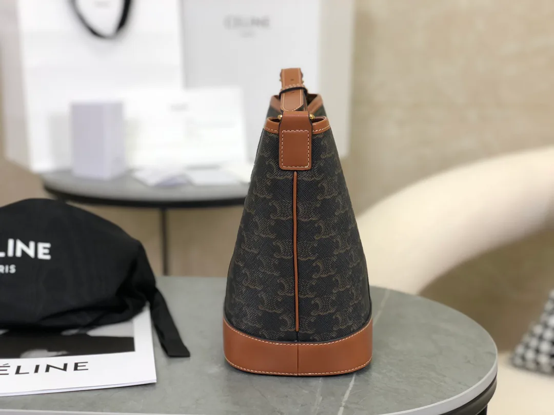 Классические Сумки Женские Celine 10627523
