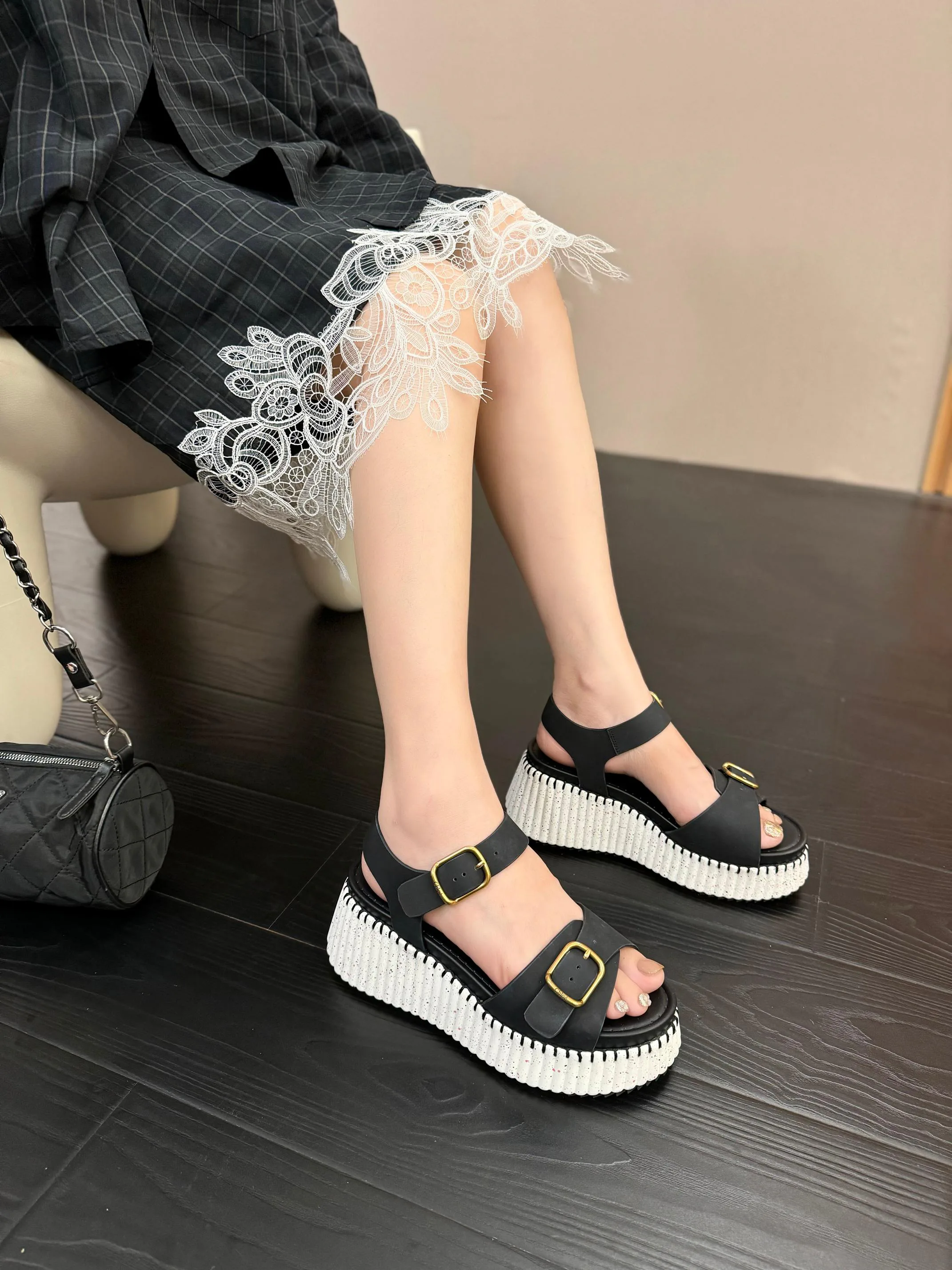 Сандалии Женские Chloe 13253513