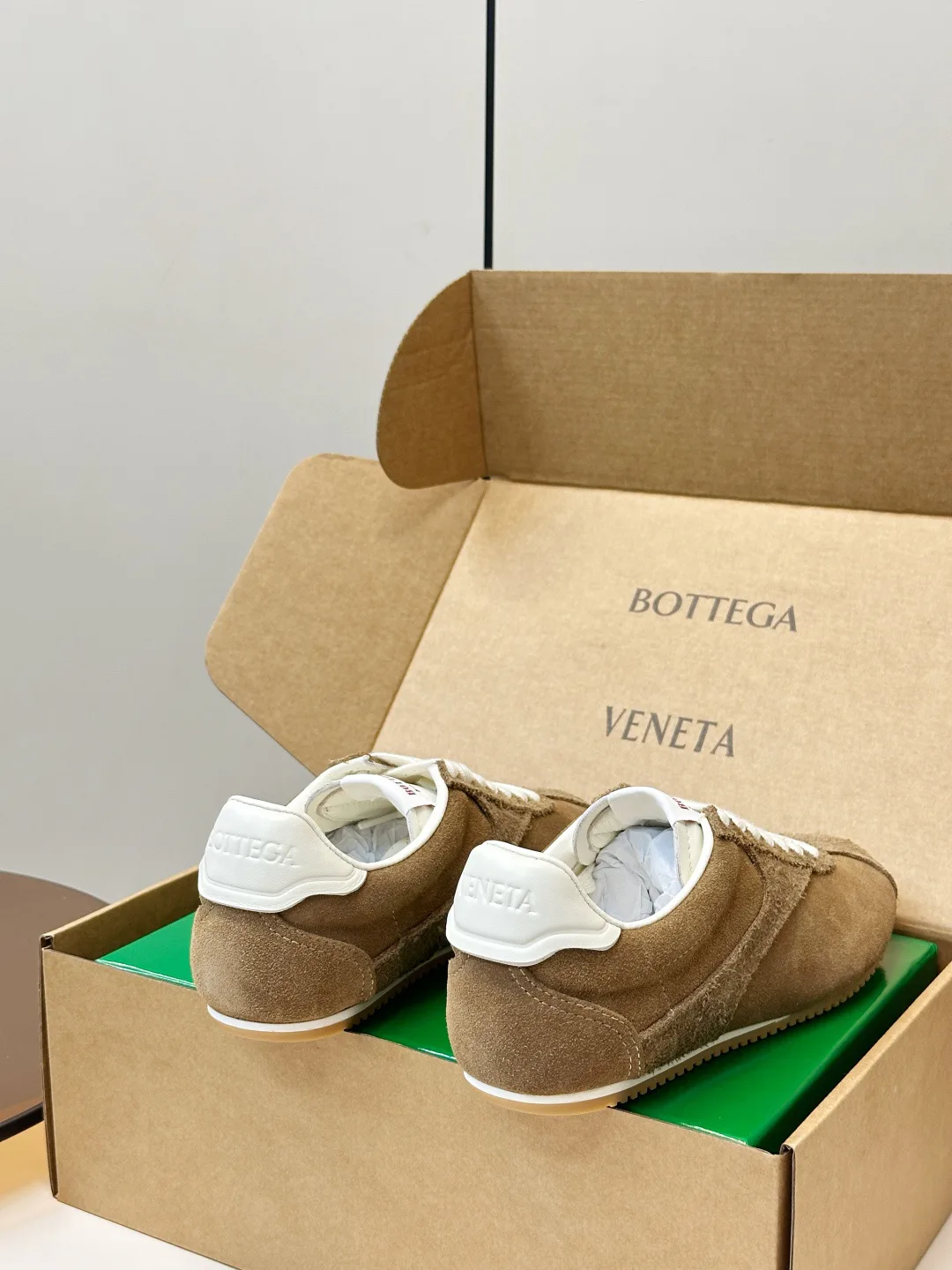 Кроссовки Женские Bottega Veneta 18154781