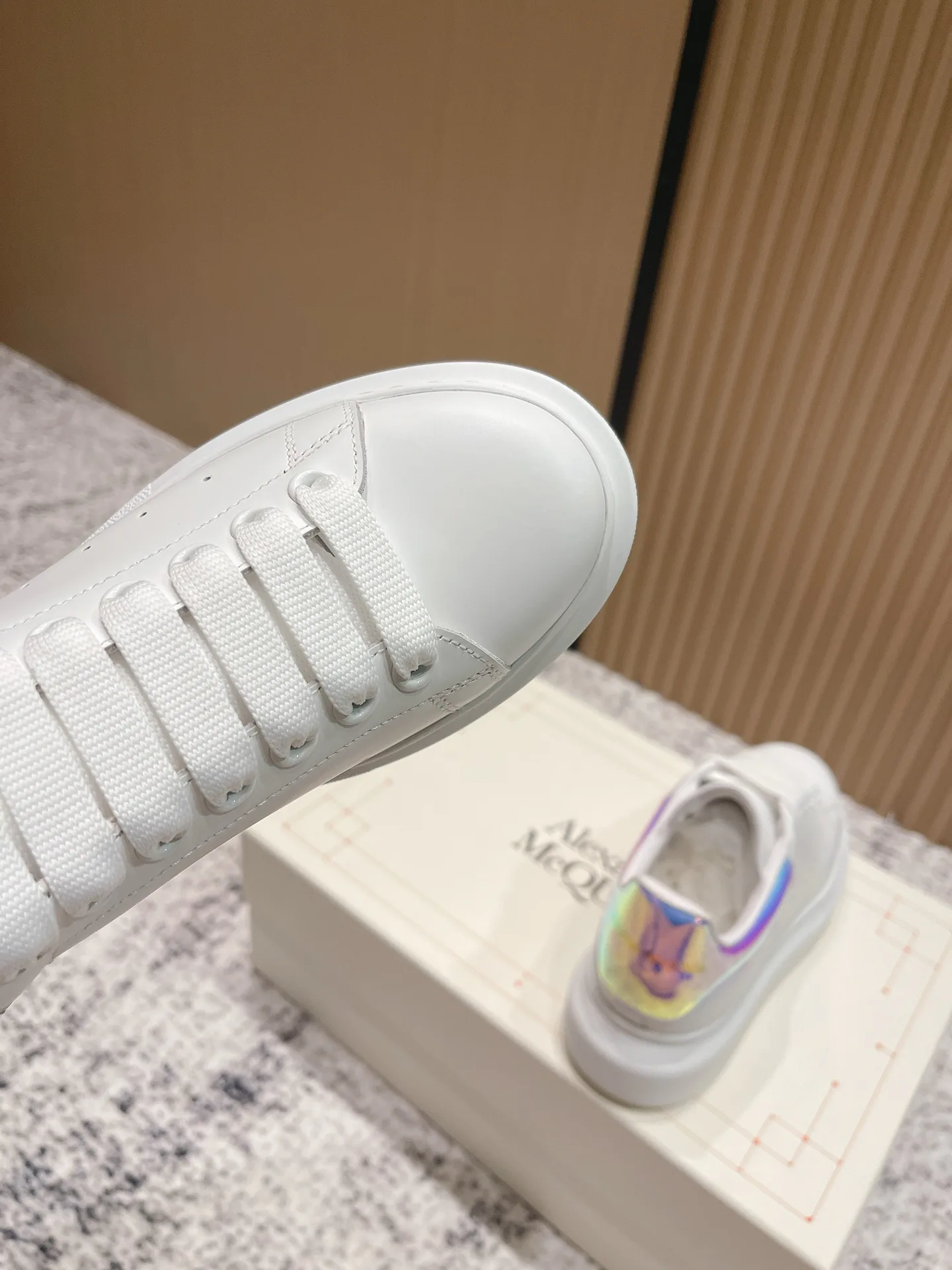 Кроссовки Женские Alexander Mcqueen 9464443
