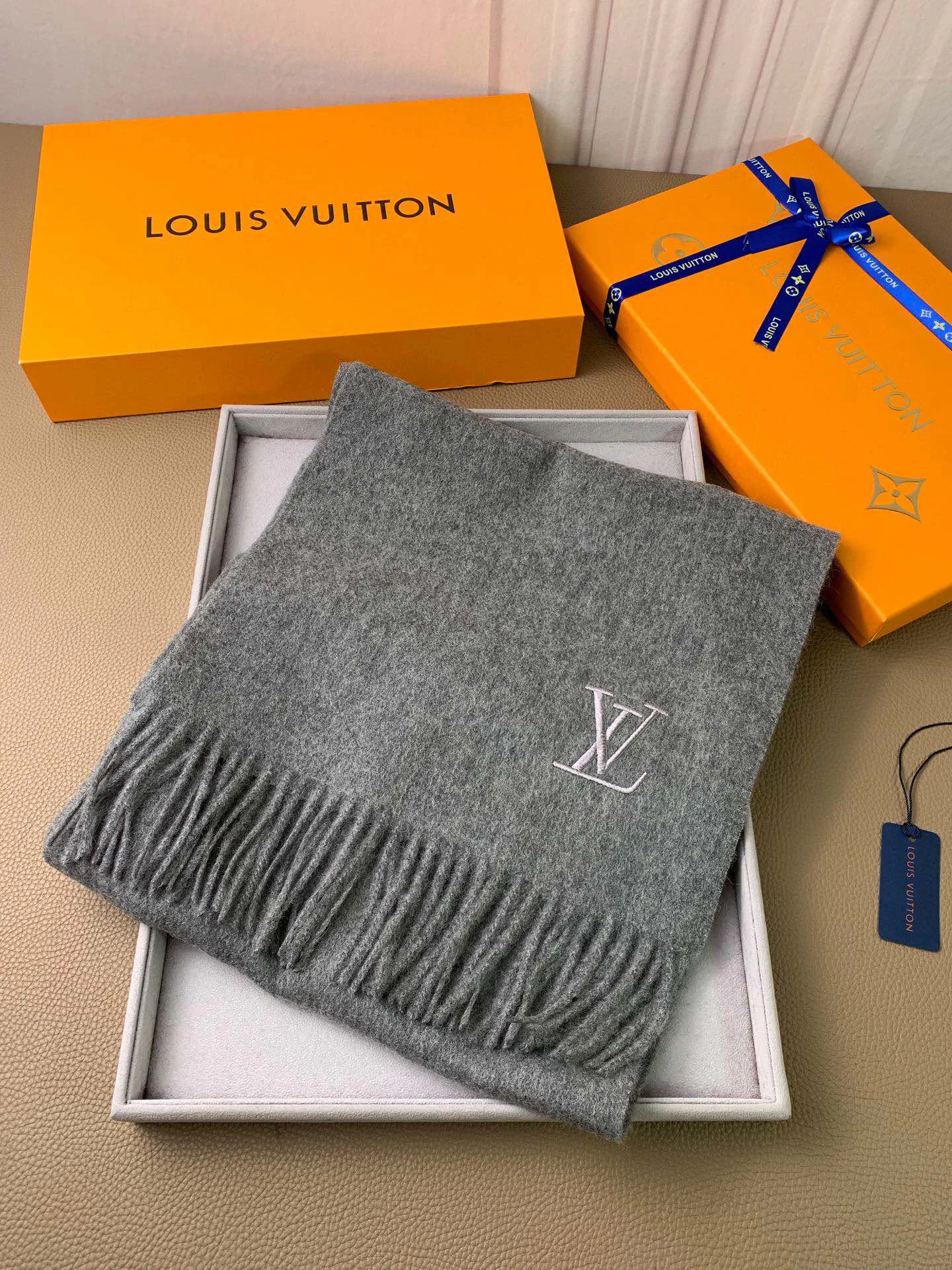 Шарфы Louis Vuitton 184198