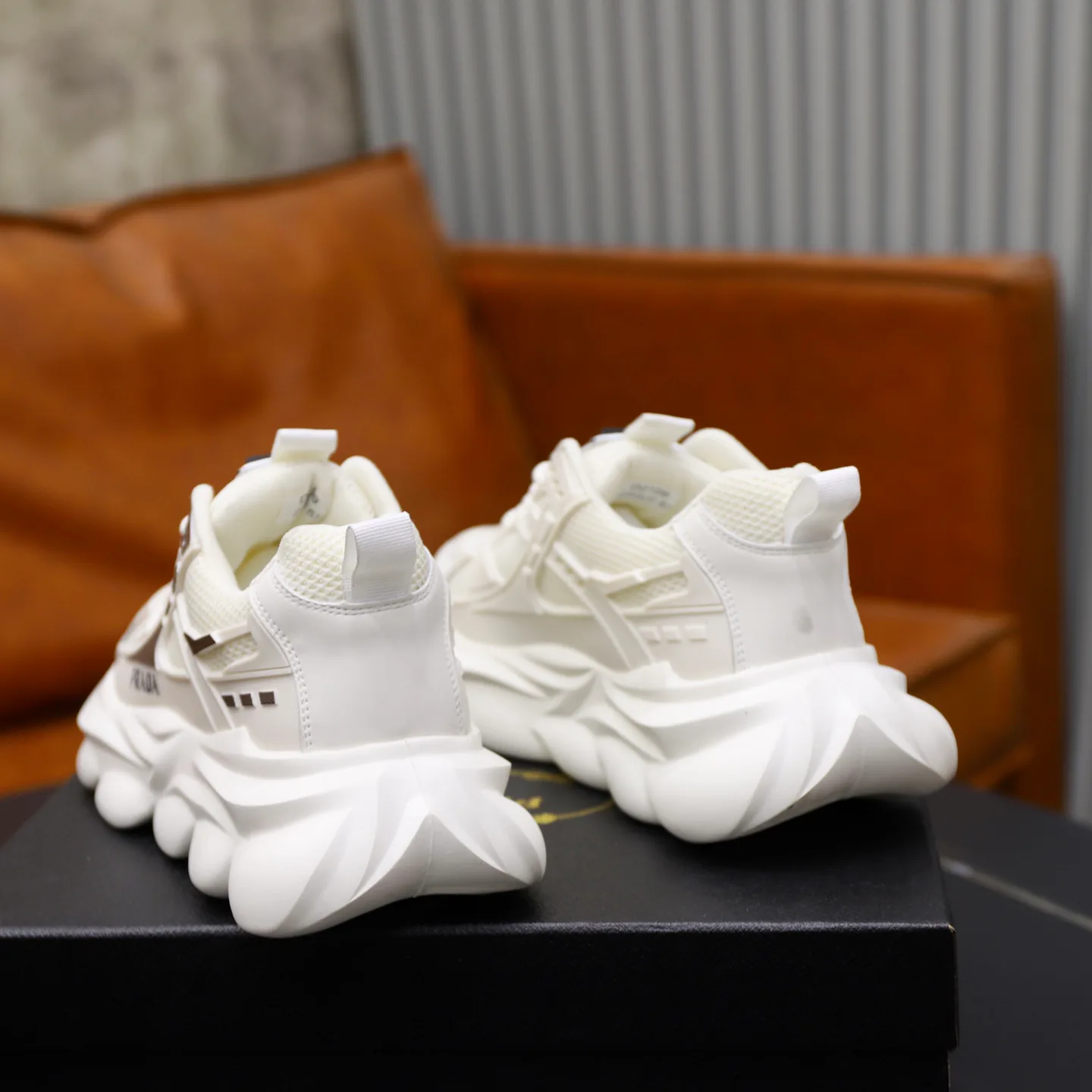 Кроссовки Женские Prada 211514