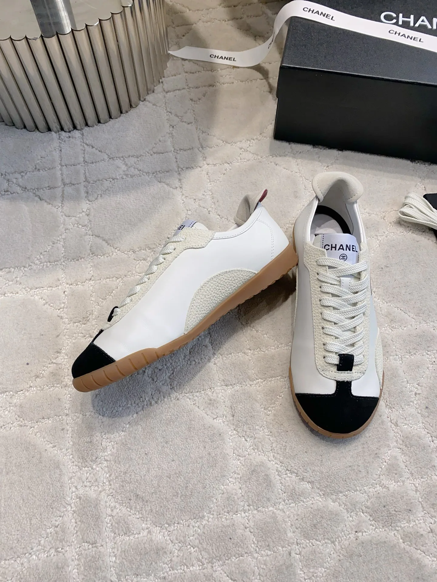Кроссовки Женские Chanel 17936574