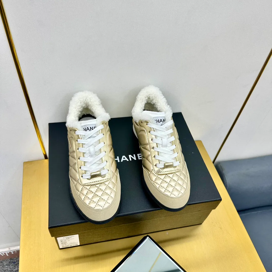 Кроссовки Женские Chanel 17949094