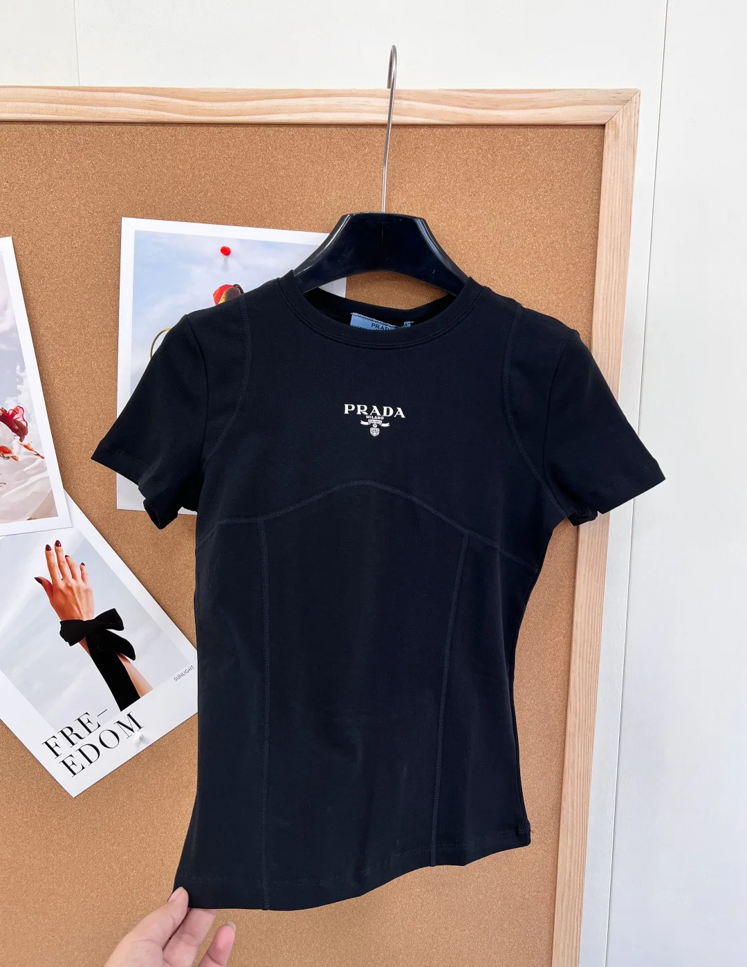 Футболки Женские Prada 11433589
