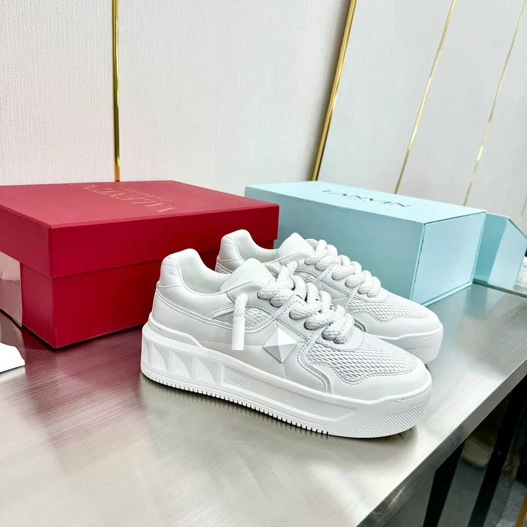 Кроссовки Женские Valentino 17955022