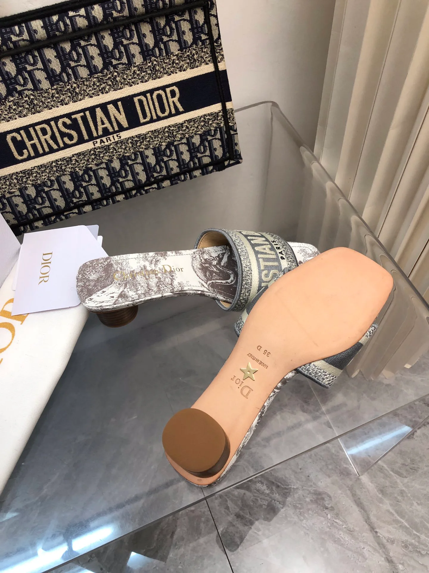 Босоножки Женские Christian Dior 18633991