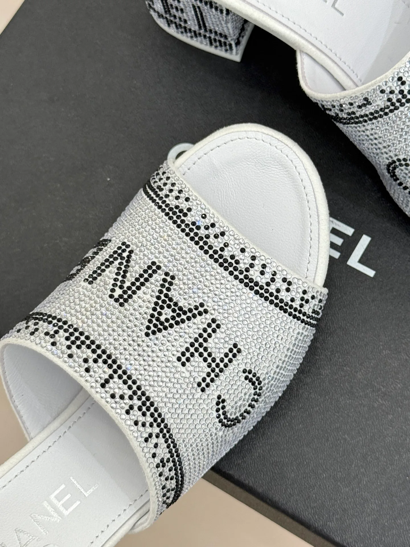 Босоножки Женские Chanel 9499386