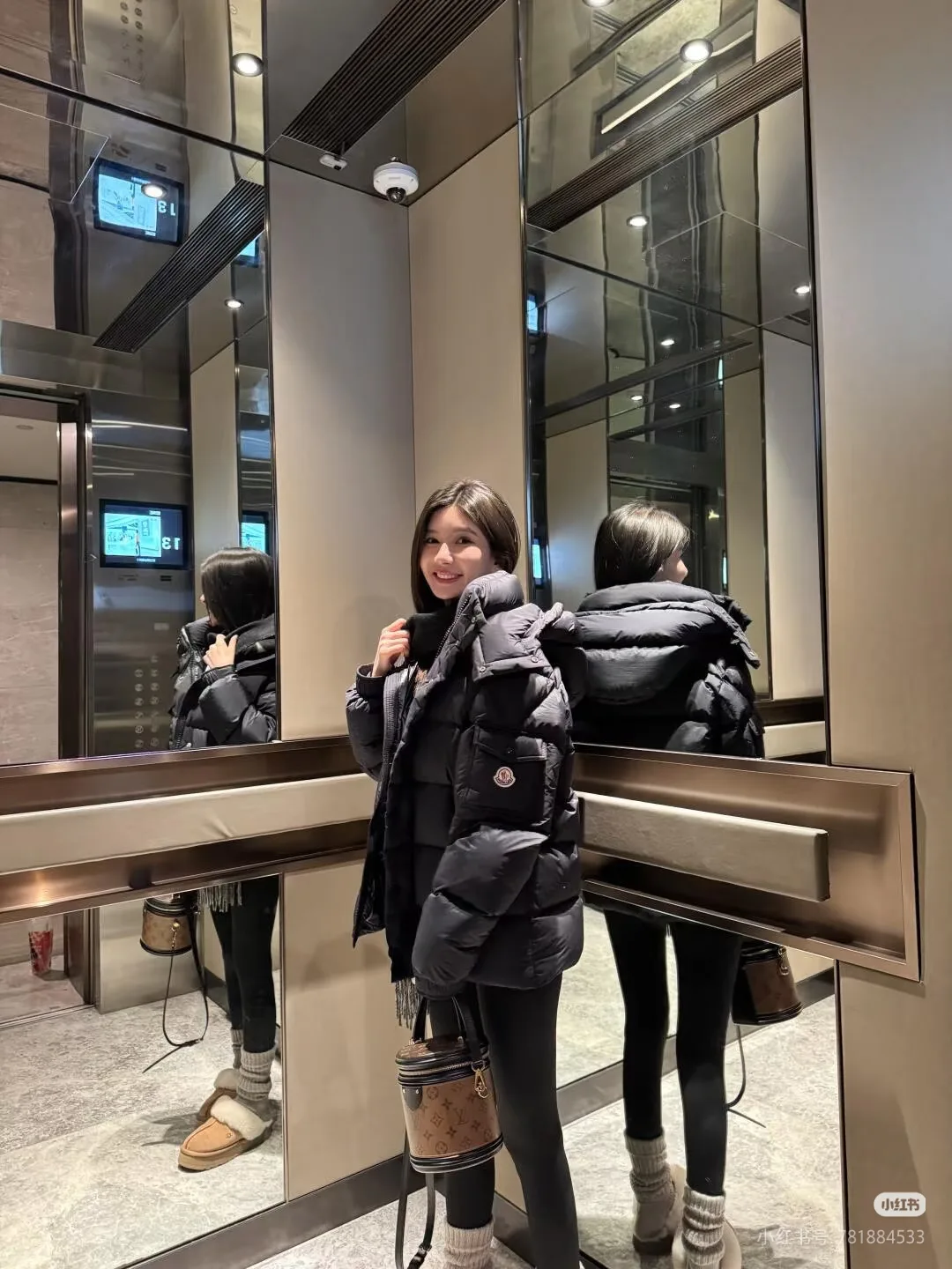Куртки И Пуховики Женские Moncler 18044304