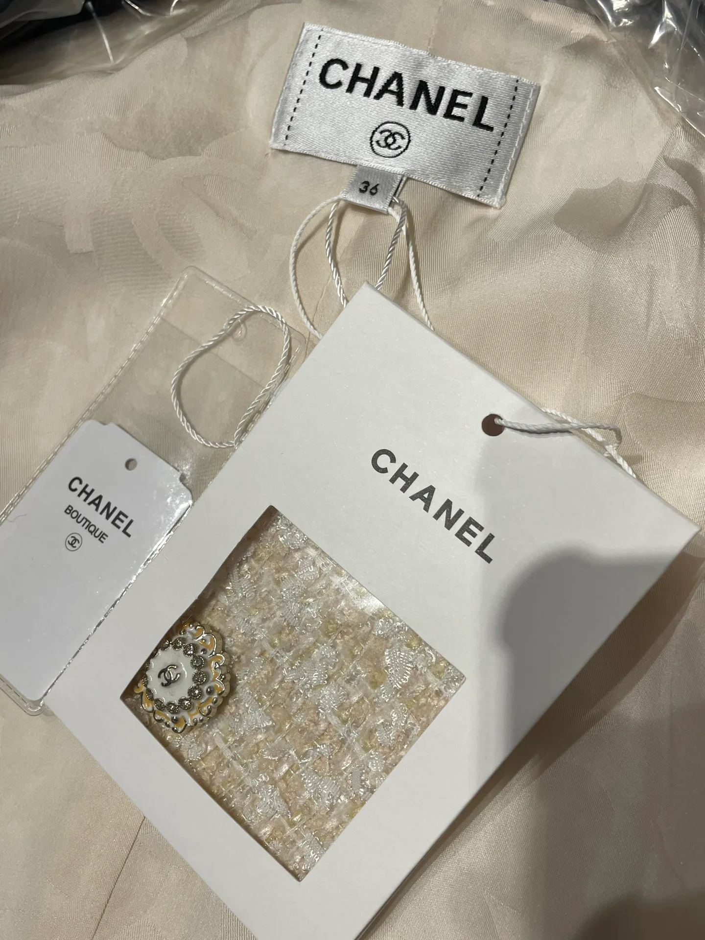 Куртки И Пуховики Женские Chanel 477383