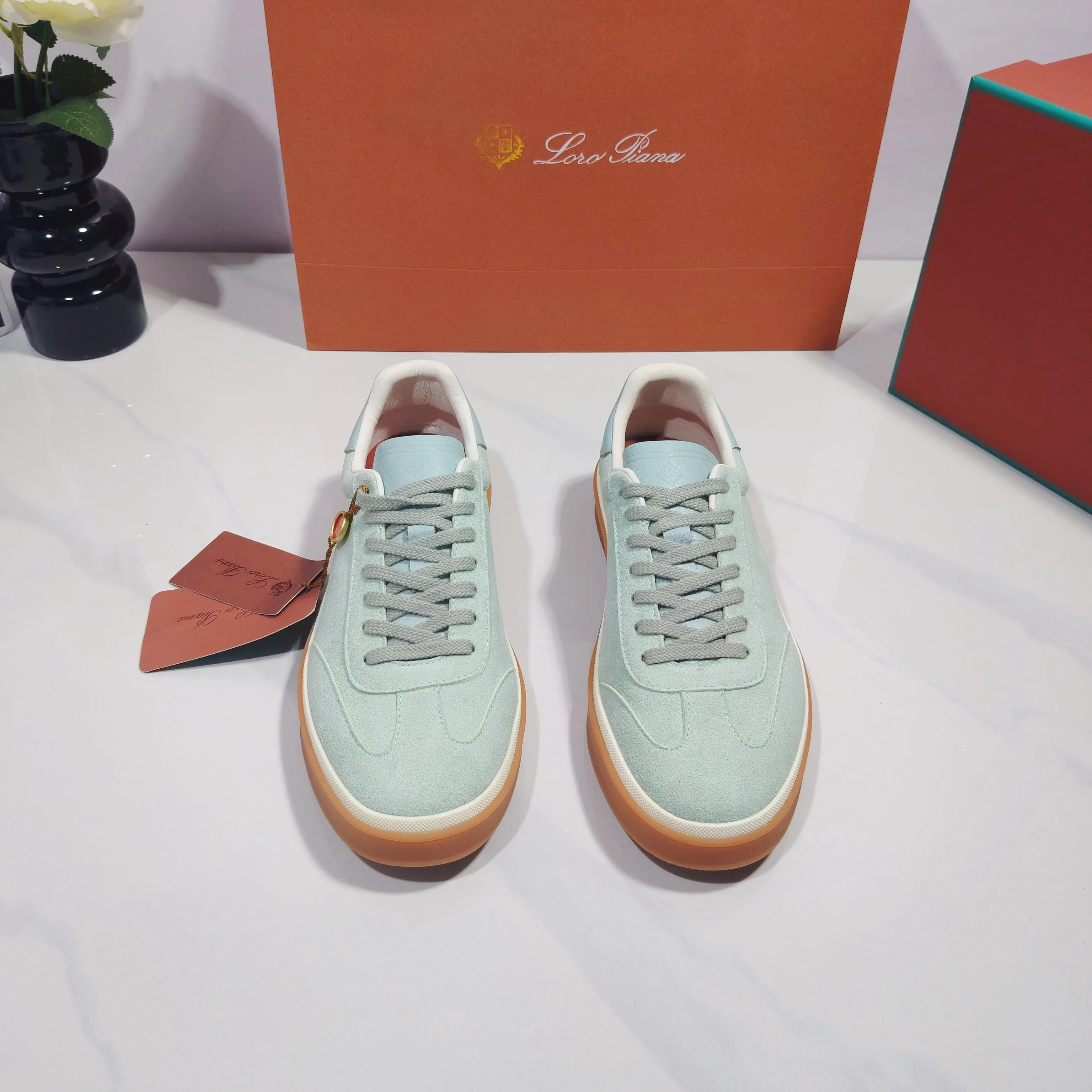 Кроссовки Женские Loro Piana 17961971