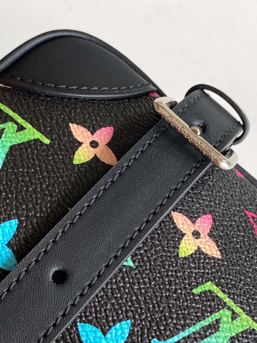 Сумки На Ремне Женские Louis Vuitton 11185388