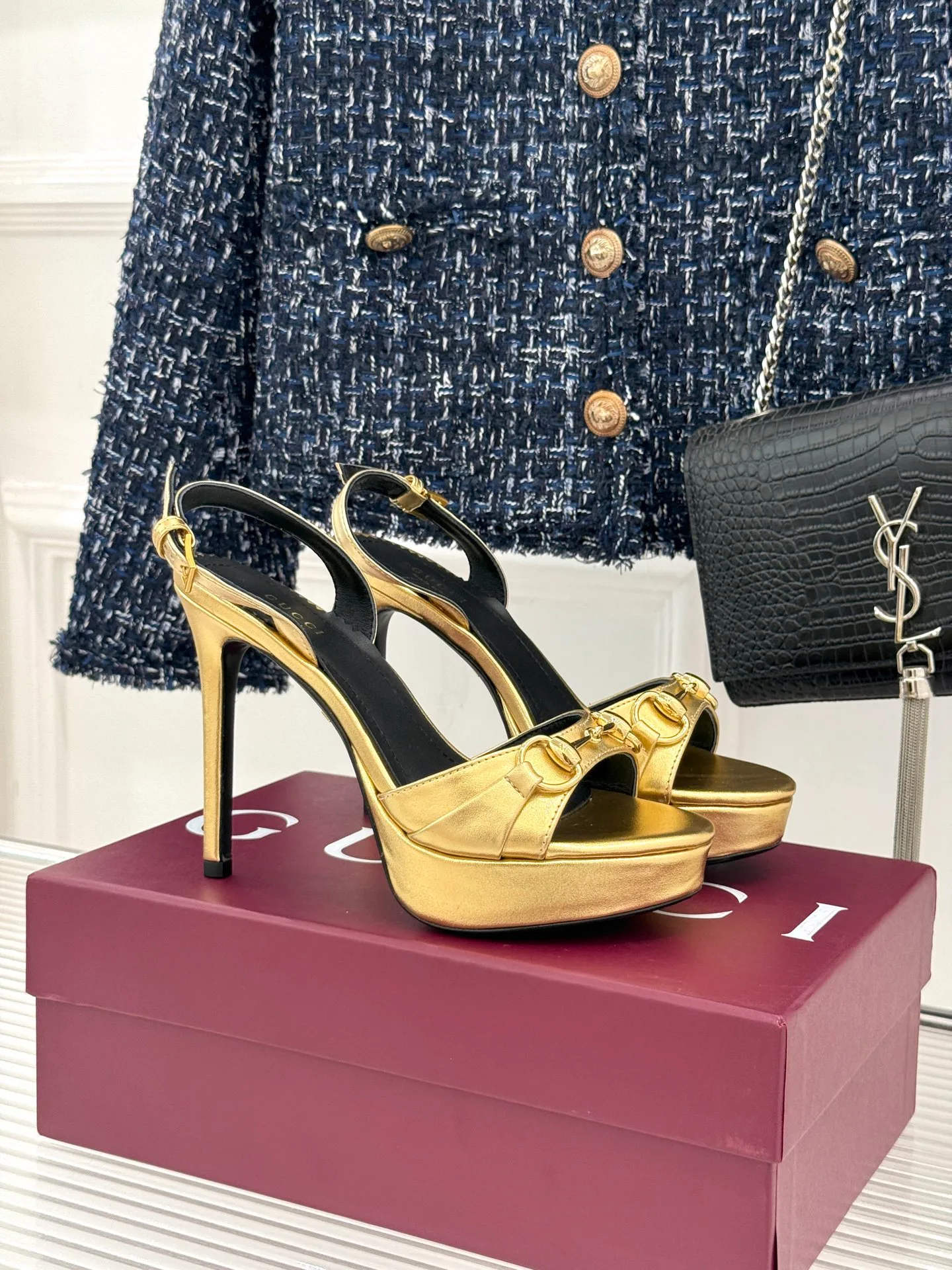 Босоножки Женские Gucci 17646535