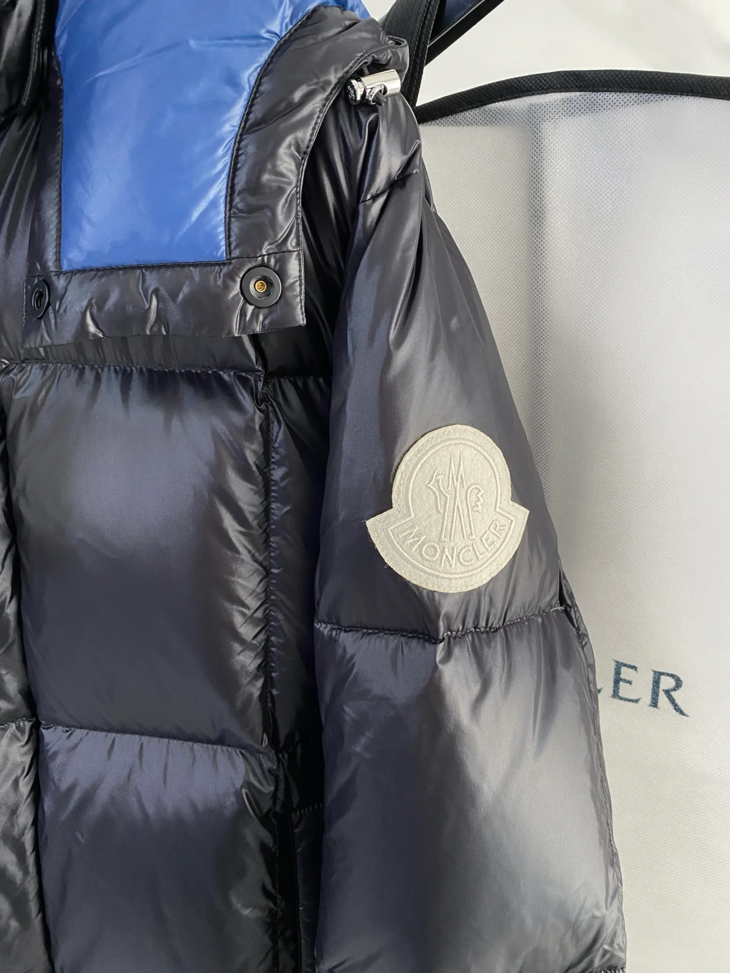Куртки И Пуховики Мужские Moncler 1207451