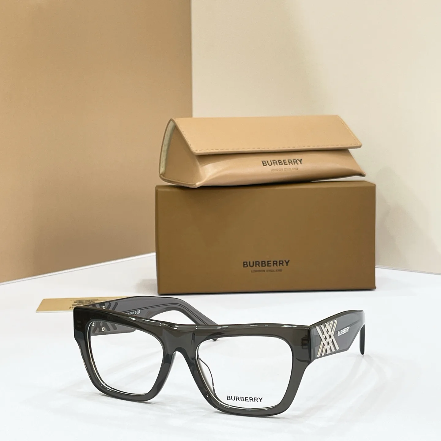 Очки Burberry 16949065