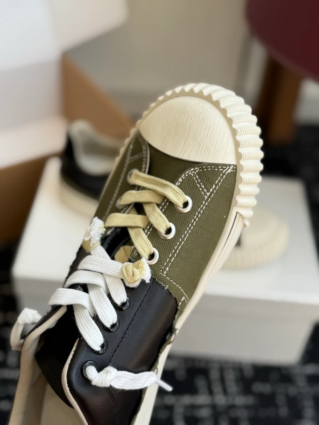 Кроссовки Женские Maison Margiela 17802577