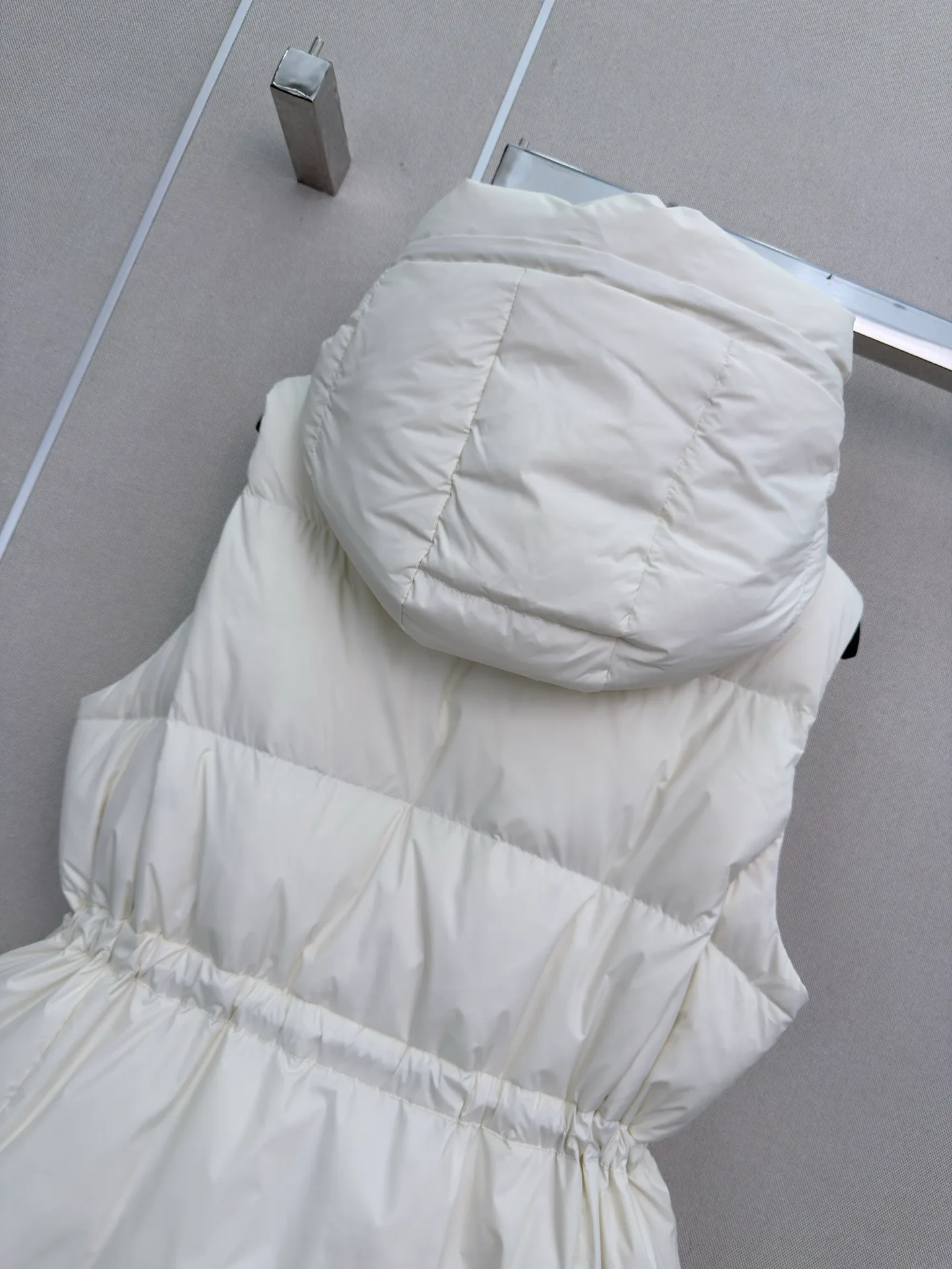Куртки И Пуховики Женские Canada Goose 18108490