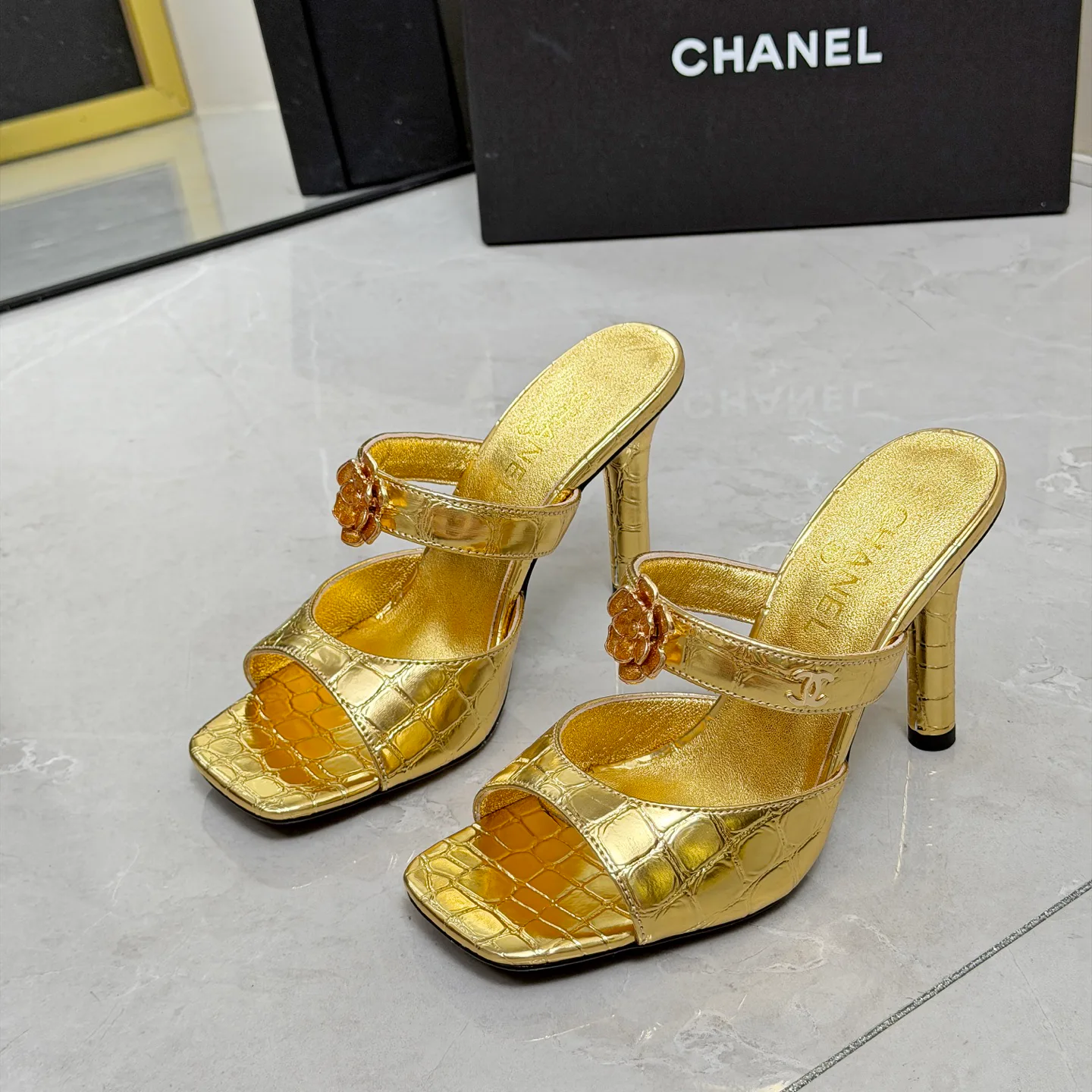 Босоножки Женские Chanel 17335030
