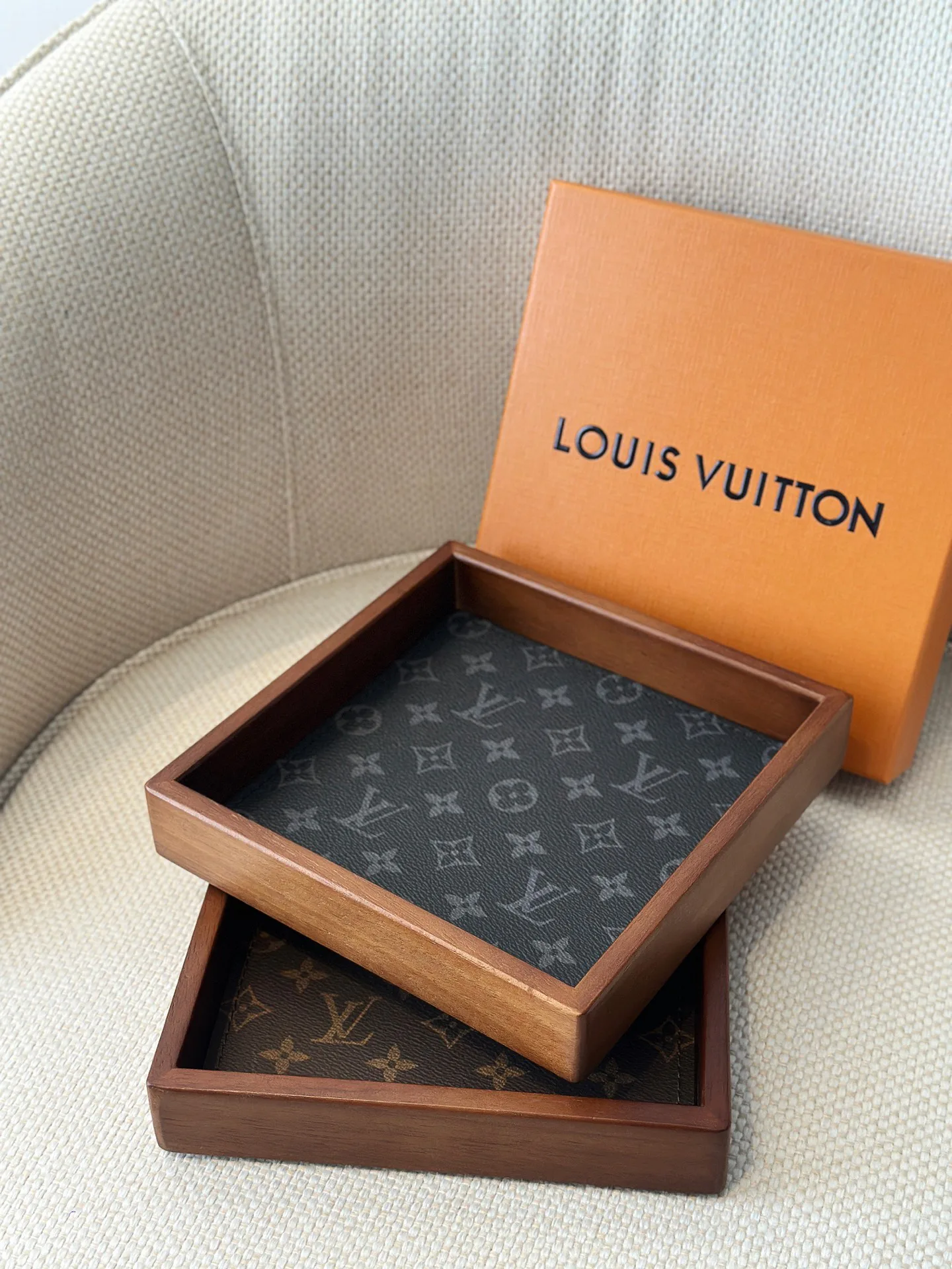 Посуда Louis Vuitton 11510288