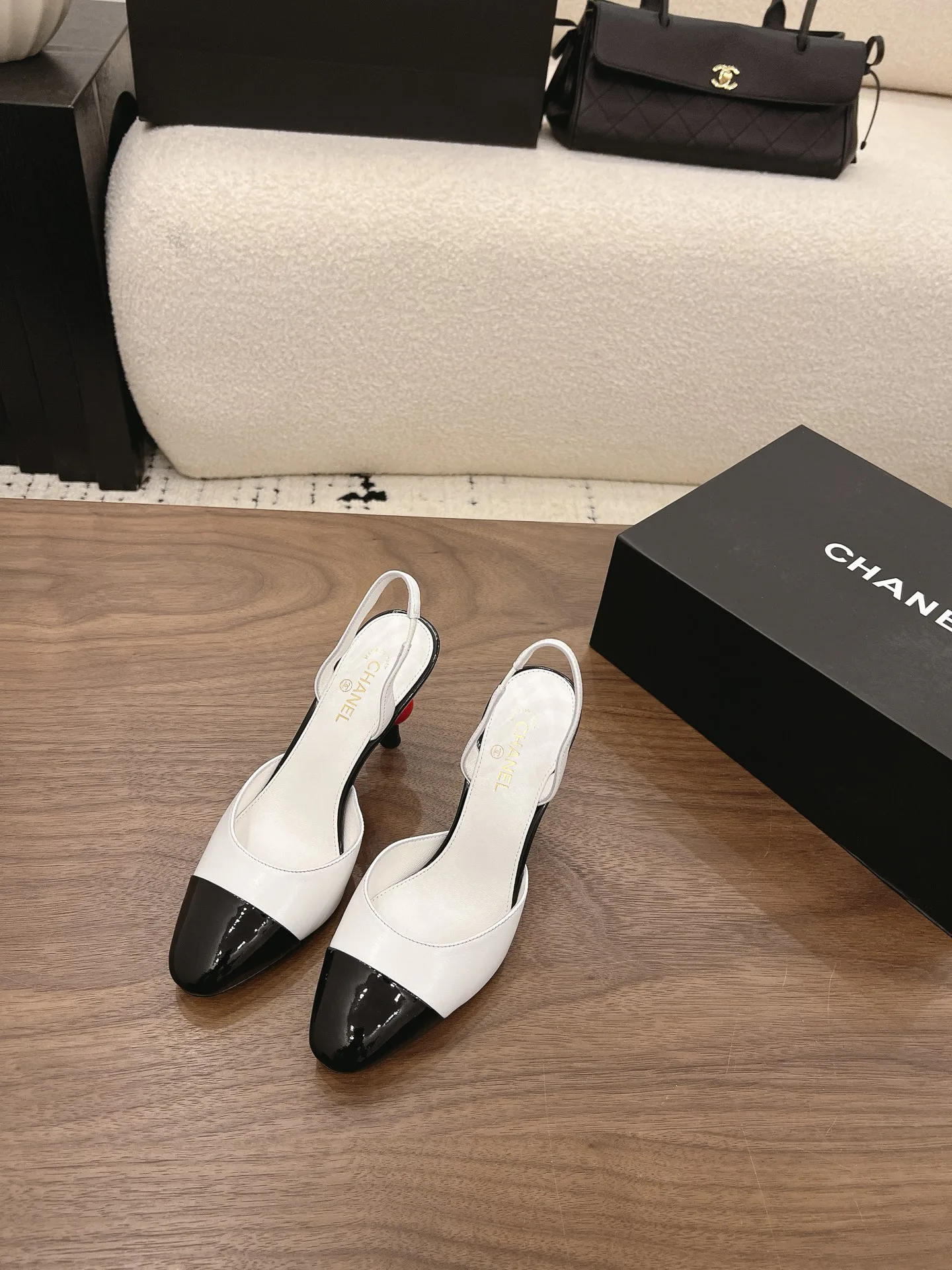 Туфли Женские Chanel 16944215