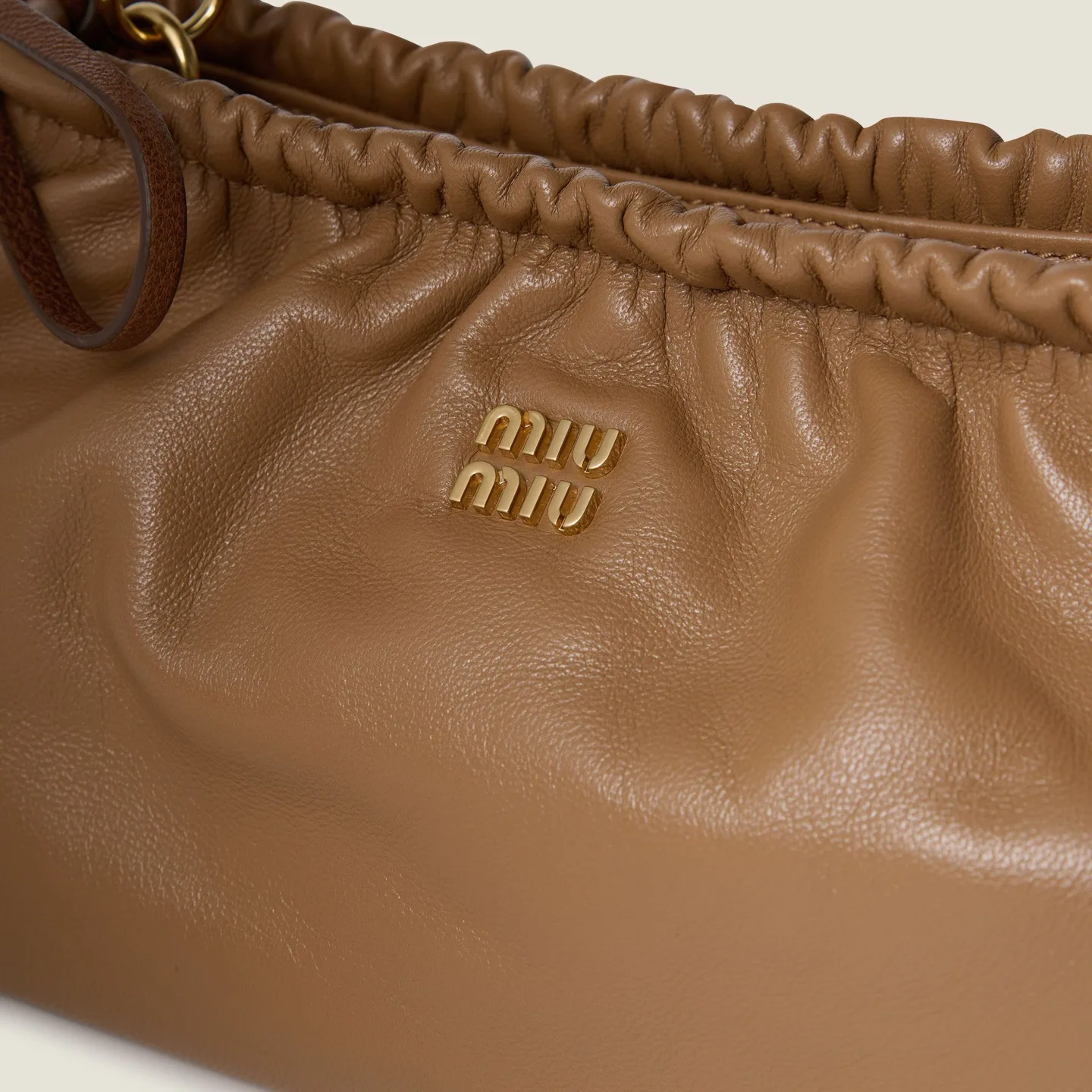 Классические Сумки Женские Miu Miu 18105844
