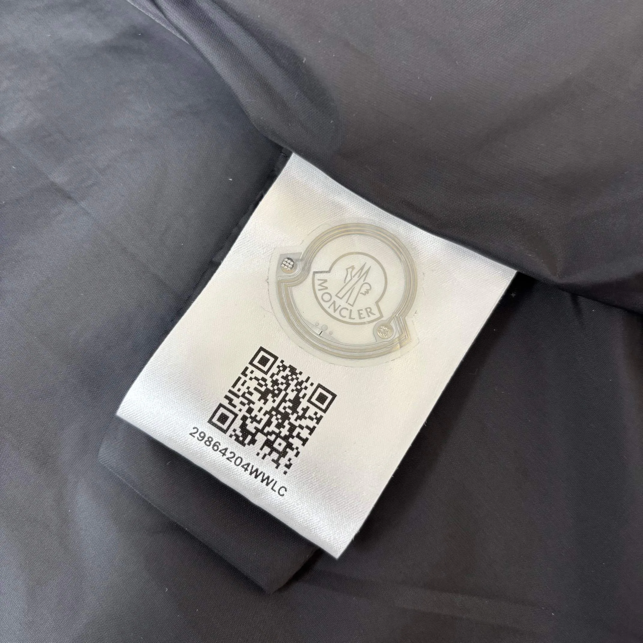 Куртки И Пуховики Мужские Moncler 9620352