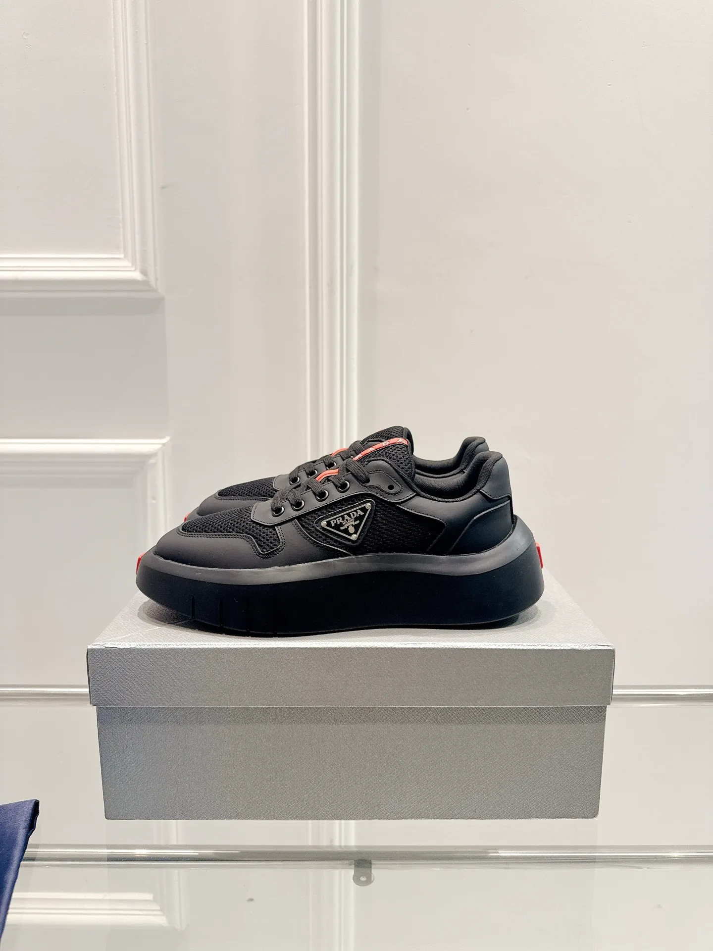 Кроссовки Женские Prada 65274