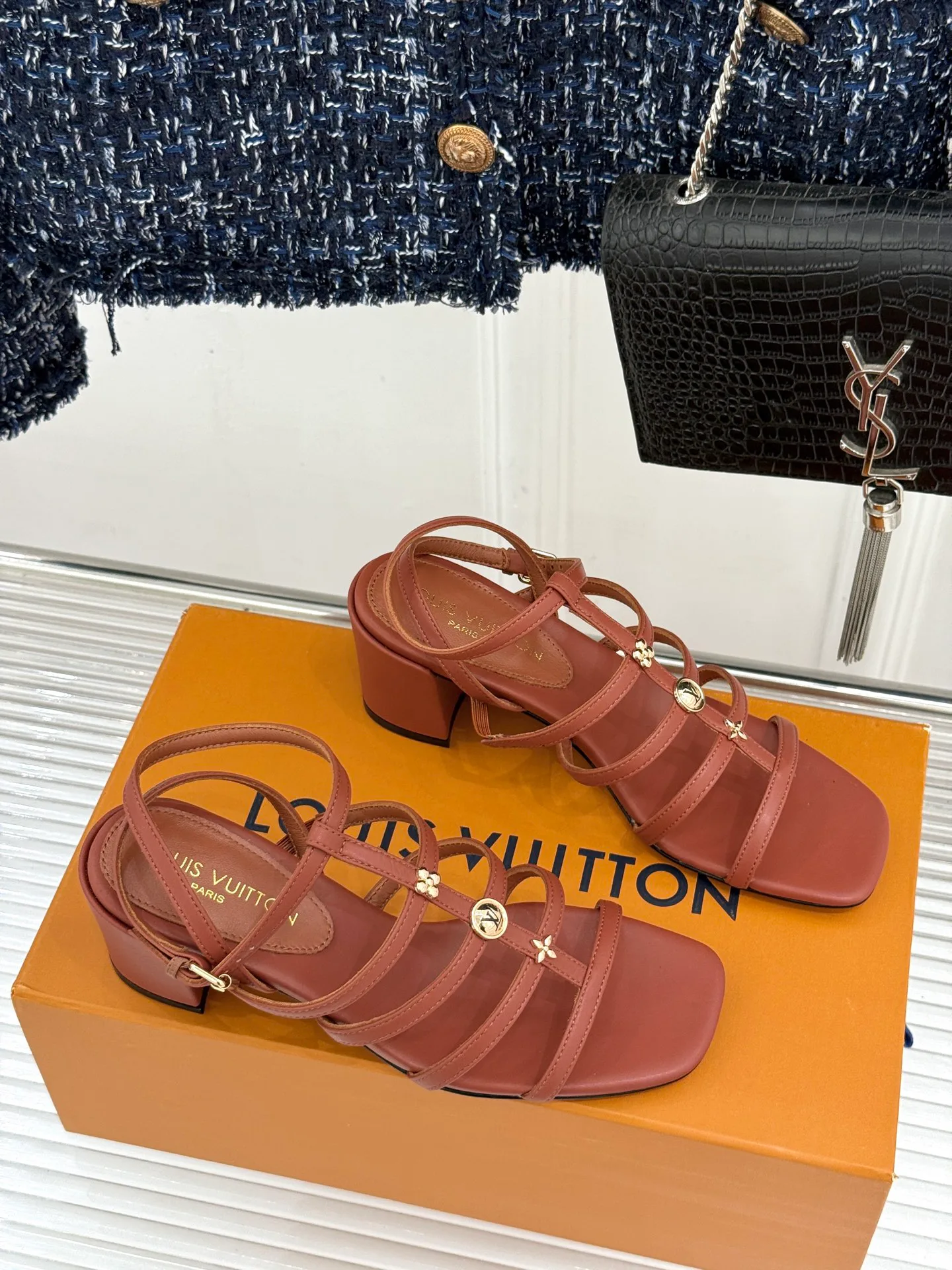 Босоножки Женские Louis Vuitton 17234888