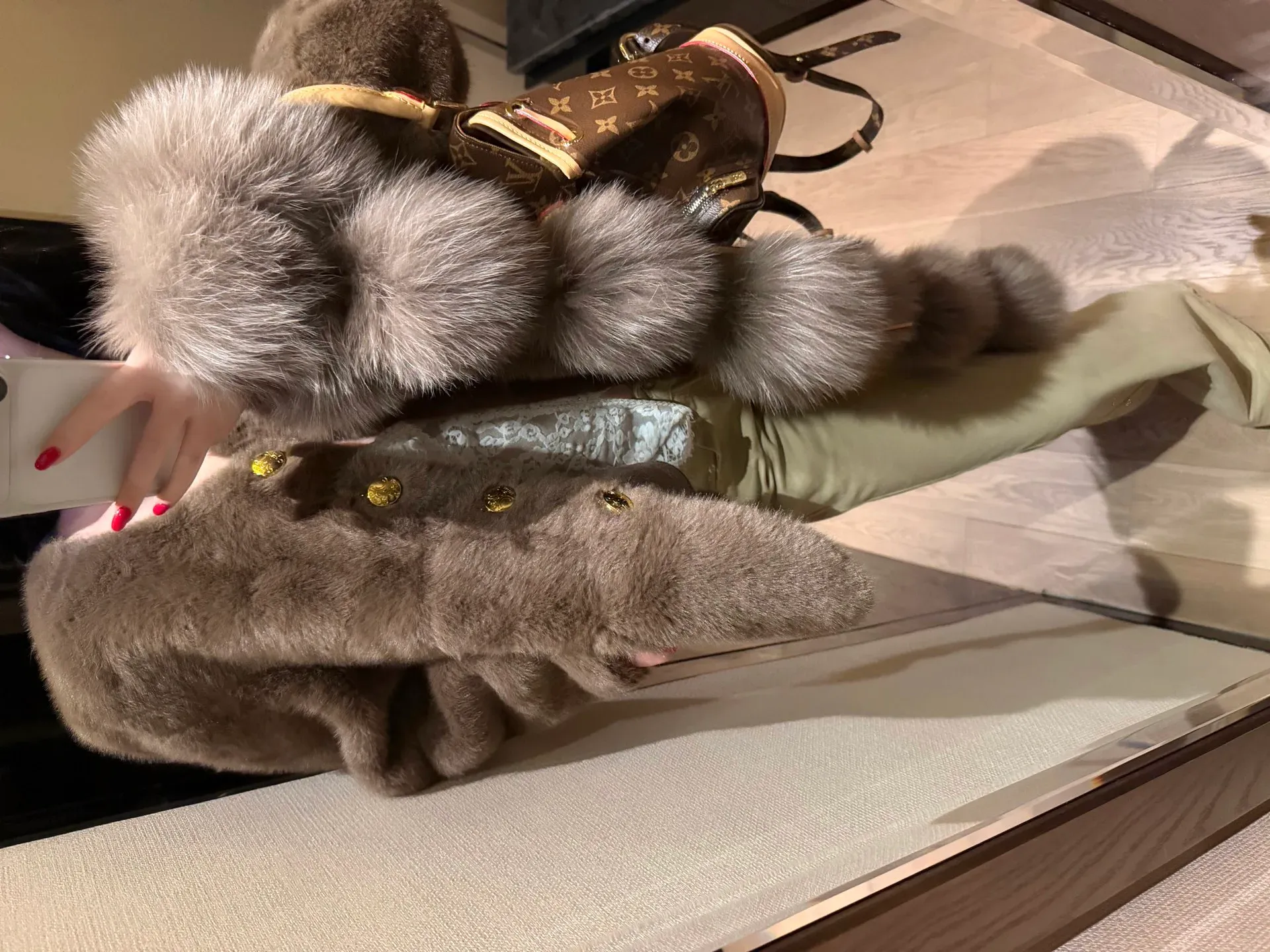 Шубы Женские Celine 550523