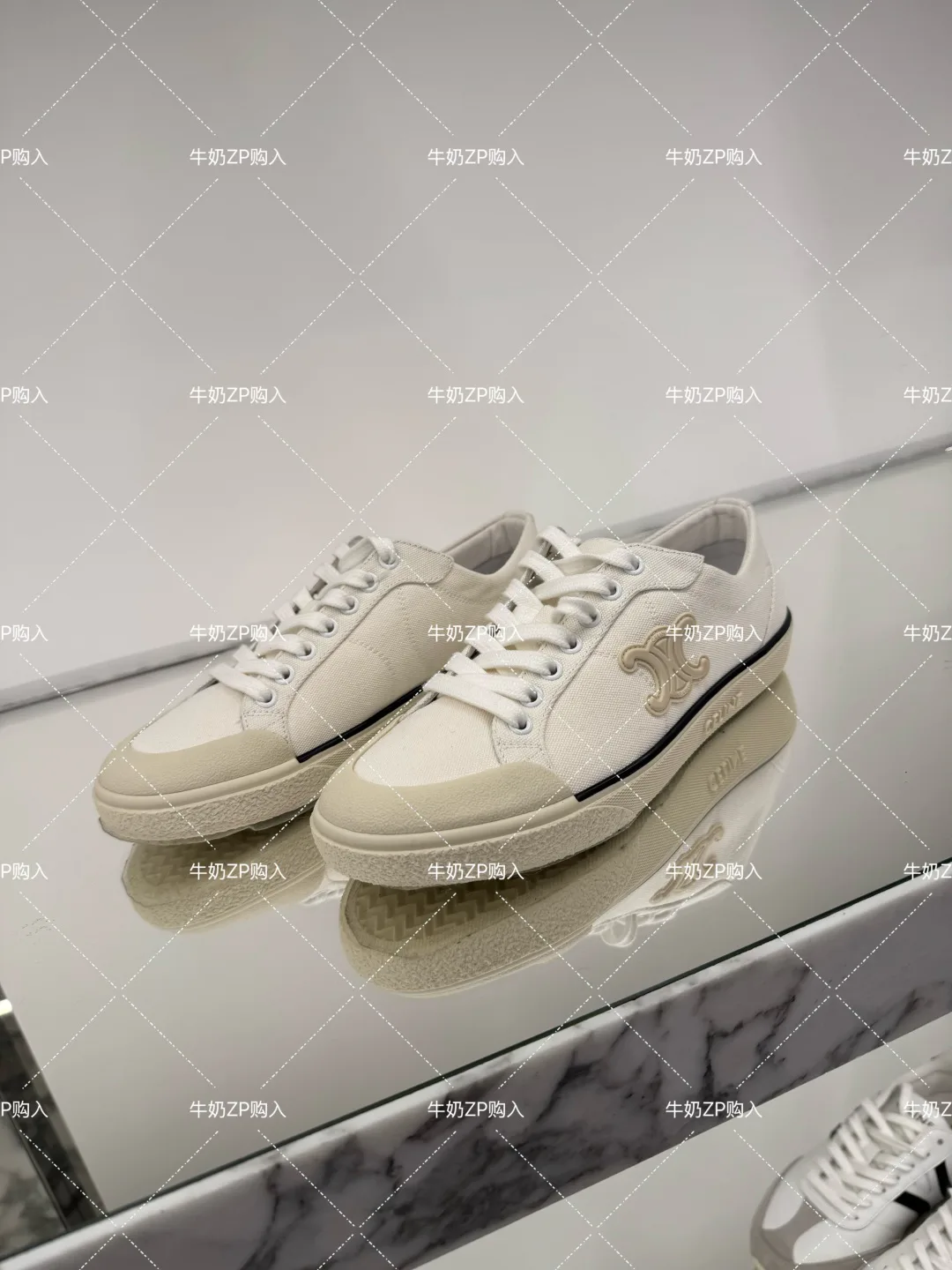 Кроссовки Женские Celine 10038