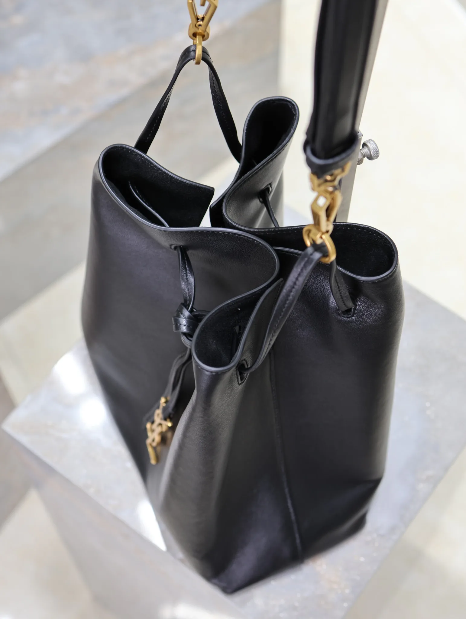 Классические Сумки Женские Saint Laurent 1401675