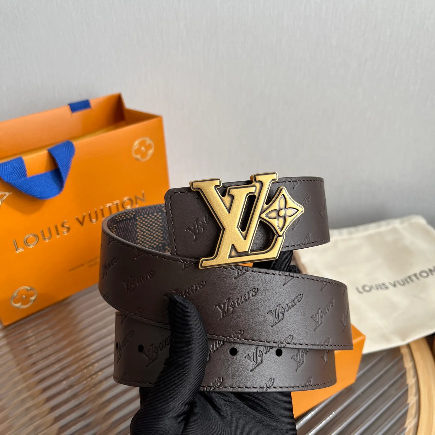Ремни Louis Vuitton 10399068