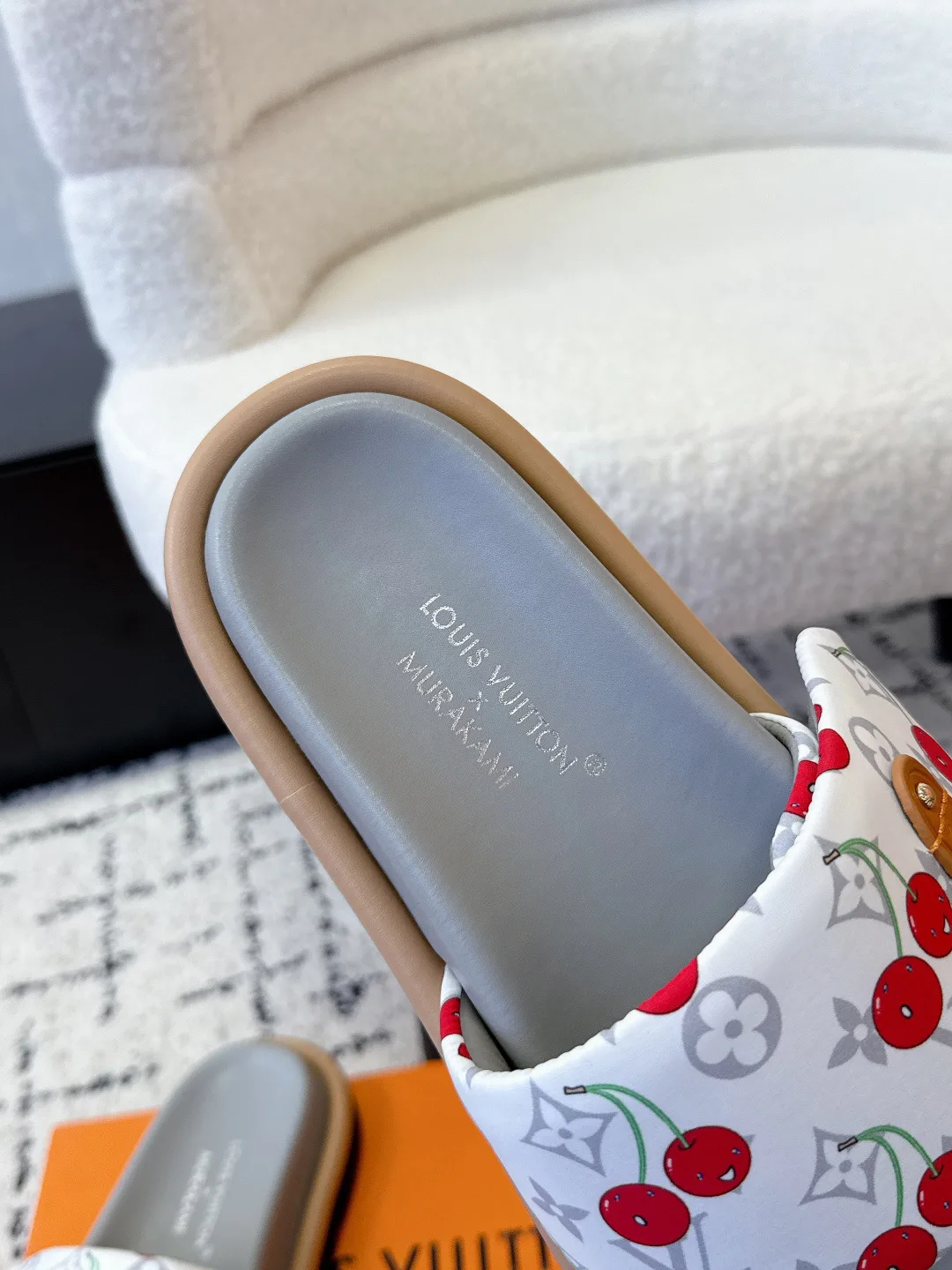 Шлепанцы Женские Louis Vuitton 1752829